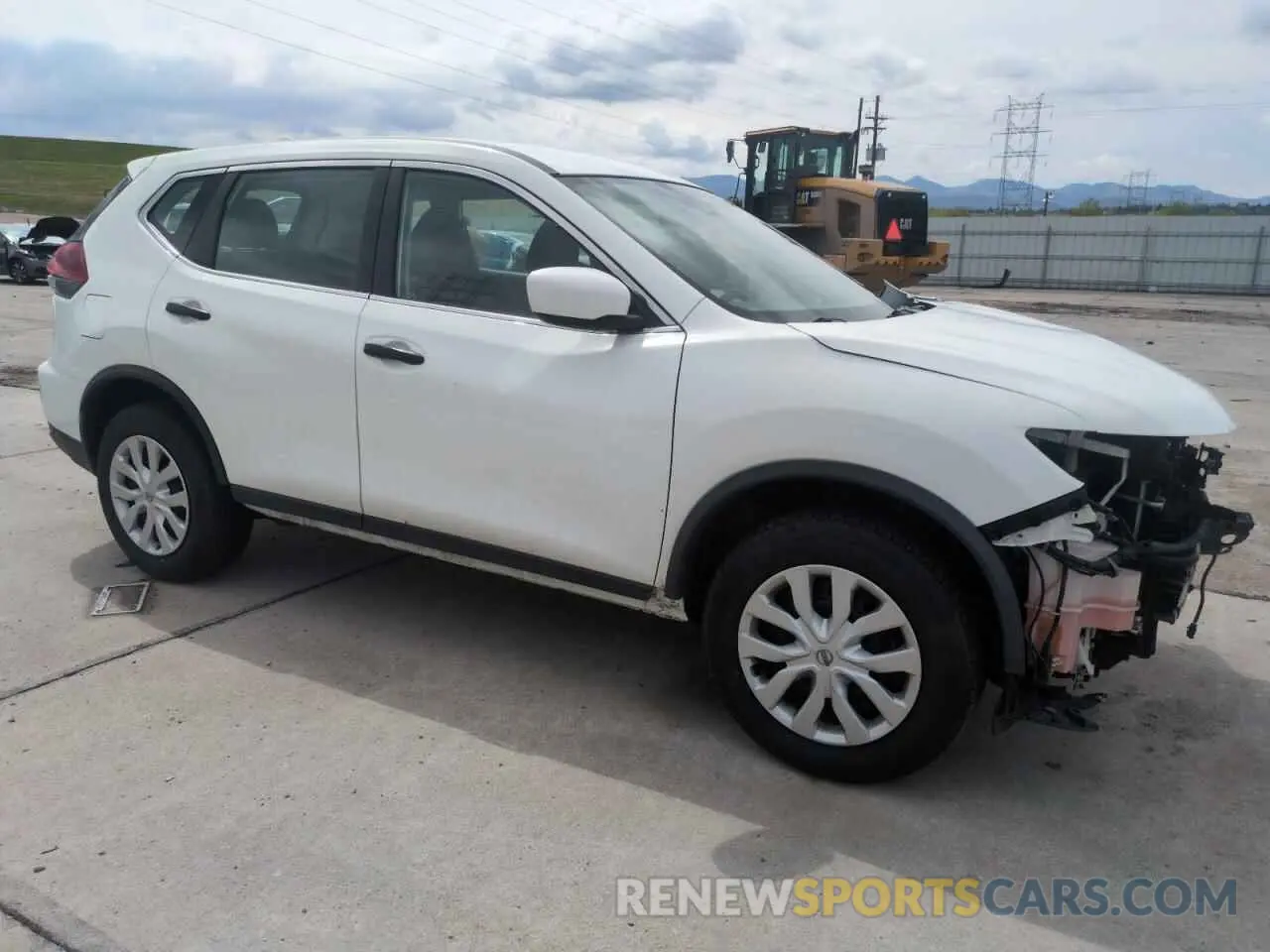 4 Photograph of a damaged car KNMAT2MV8LP508984 NISSAN ROGUE 2020