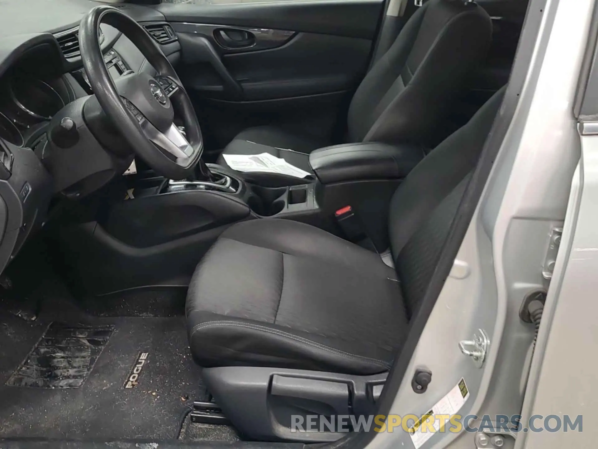 8 Photograph of a damaged car KNMAT2MV9LP509013 NISSAN ROGUE 2020