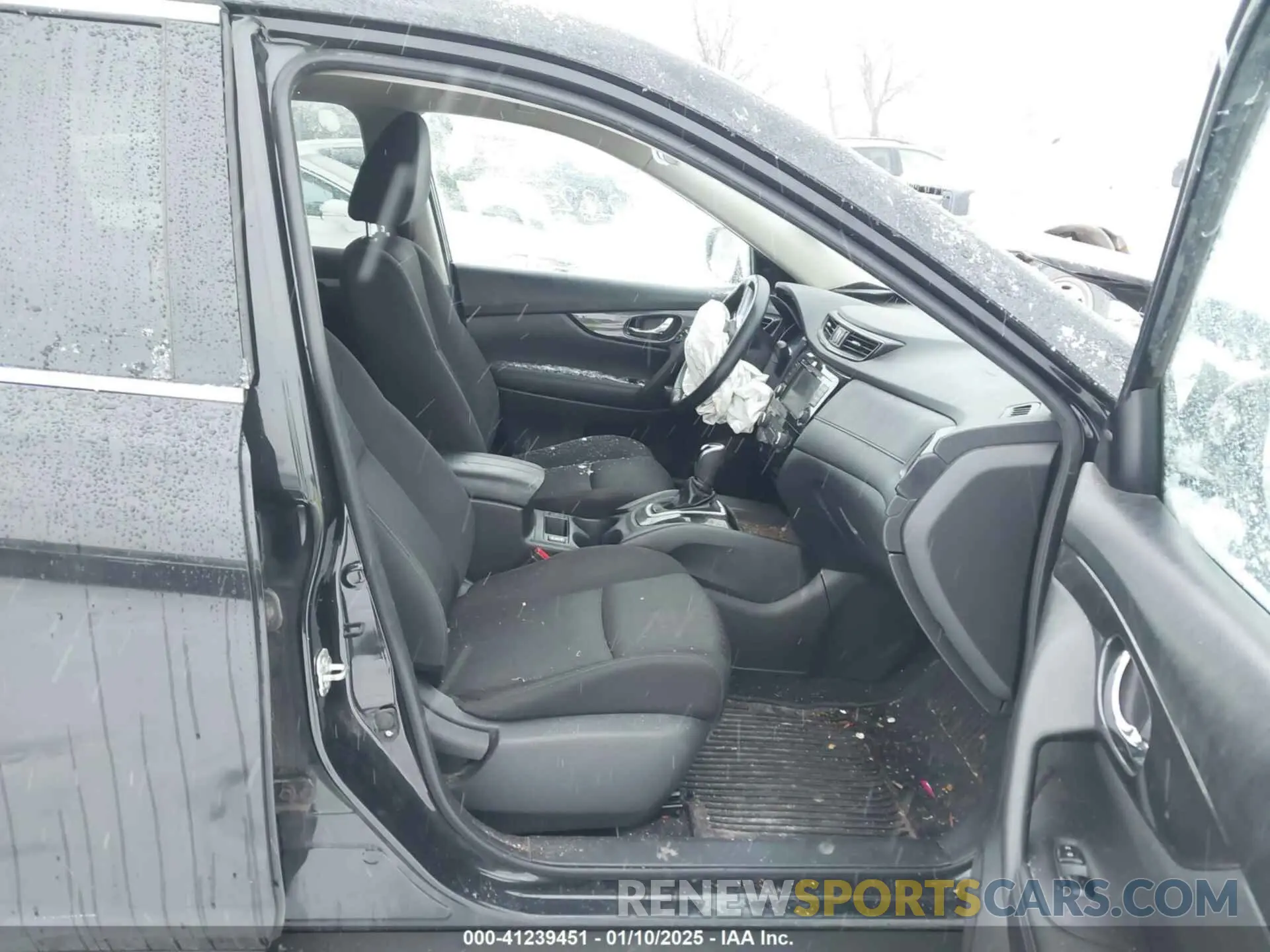 5 Photograph of a damaged car KNMAT2MV9LP509805 NISSAN ROGUE 2020