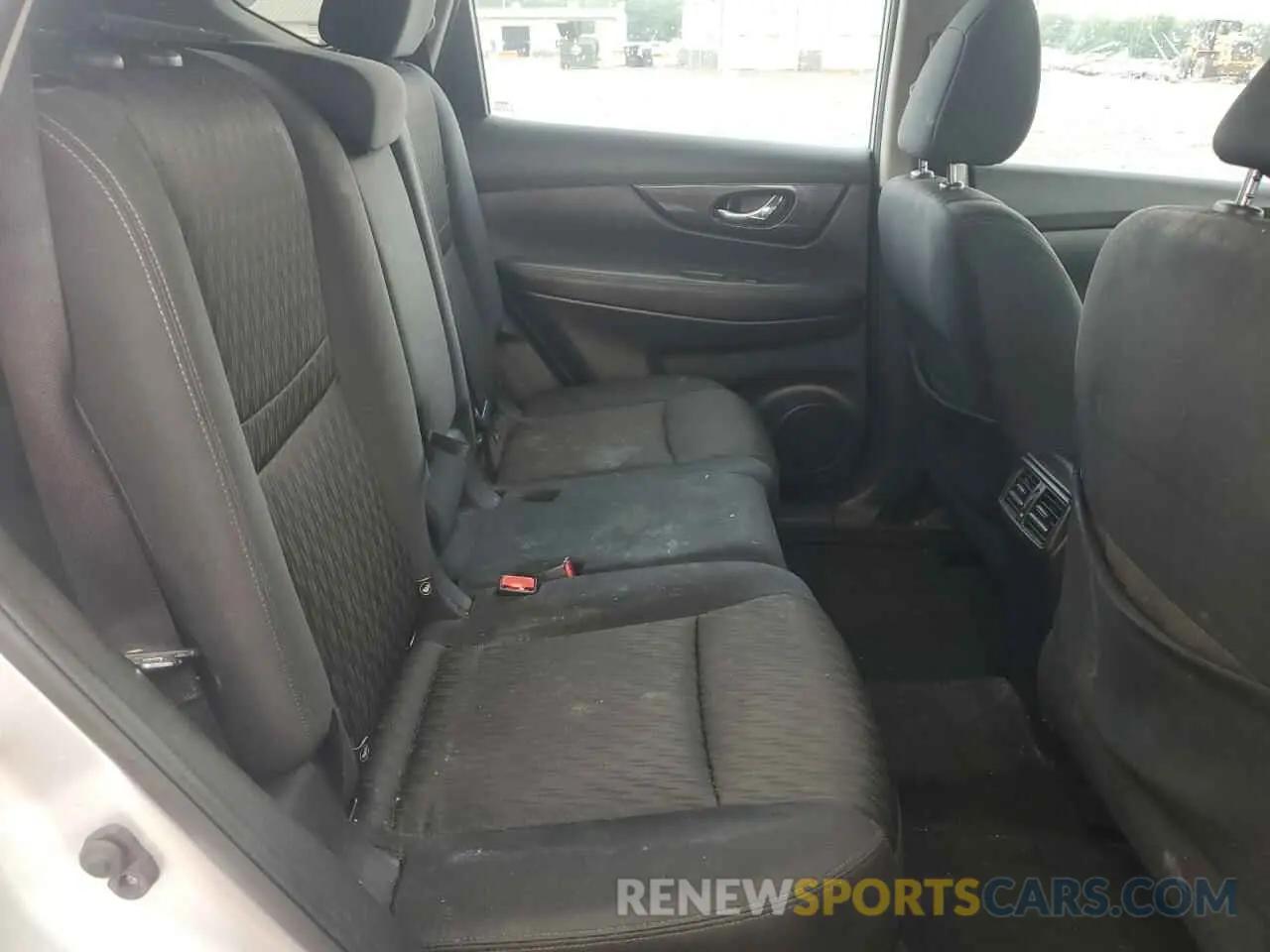 11 Photograph of a damaged car KNMAT2MV9LP521565 NISSAN ROGUE 2020