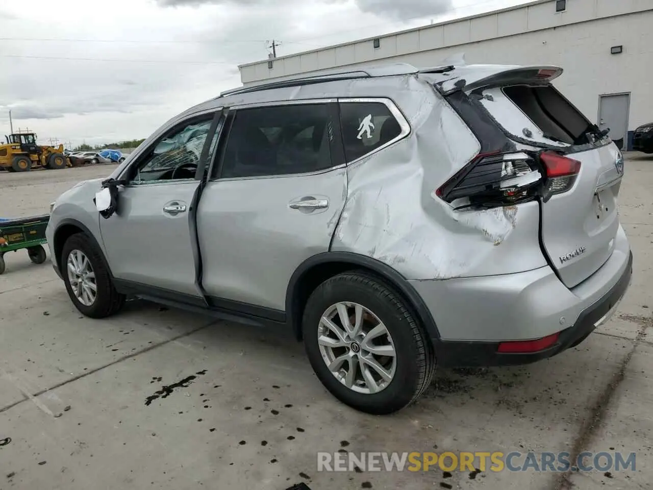 2 Photograph of a damaged car KNMAT2MVXLP511675 NISSAN ROGUE 2020