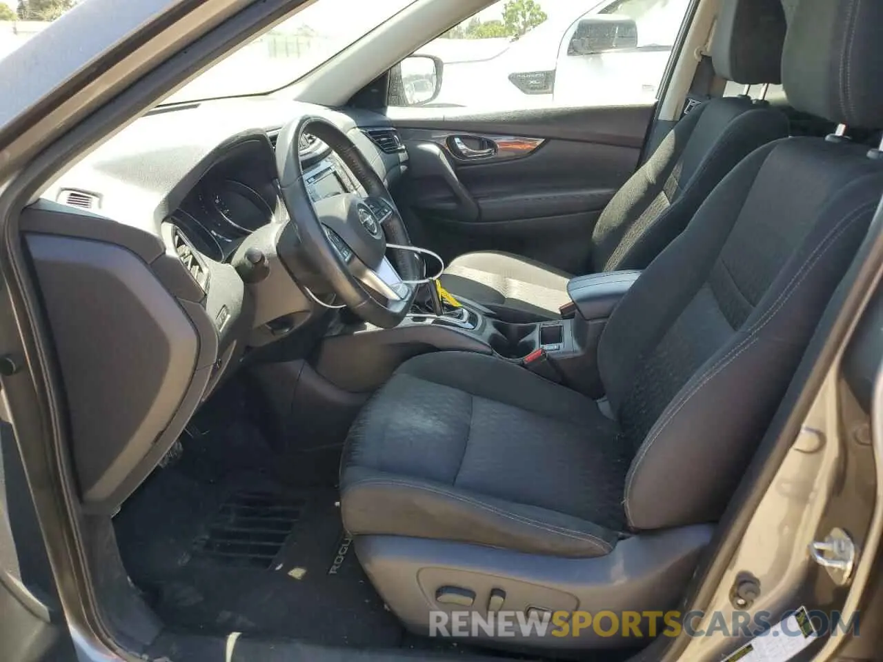 7 Photograph of a damaged car KNMAT2MVXLP514446 NISSAN ROGUE 2020