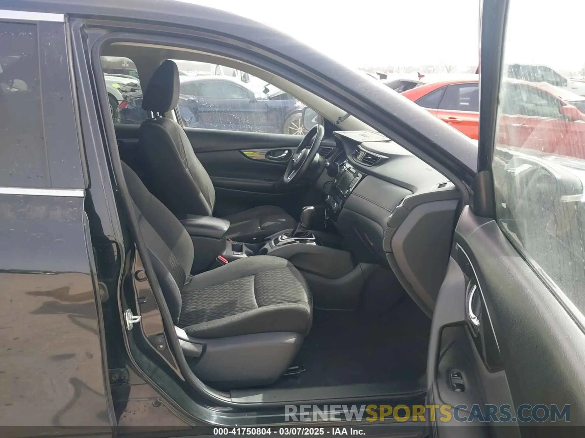5 Photograph of a damaged car KNMAT2MVXLP539587 NISSAN ROGUE 2020