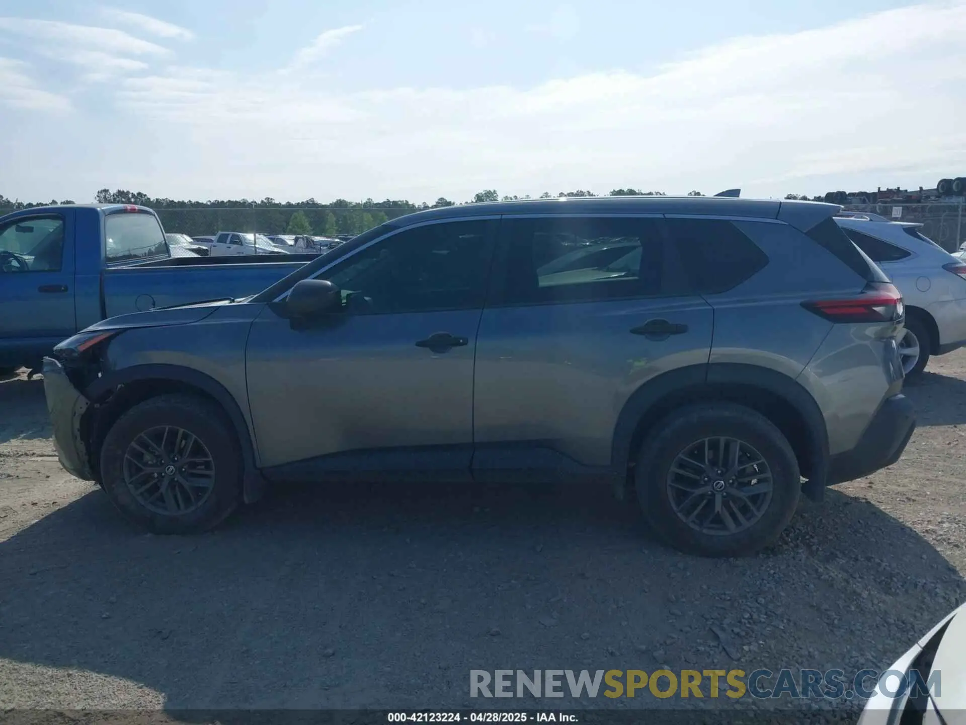 14 Photograph of a damaged car 5N1AT3AA0MC829557 NISSAN ROGUE 2021