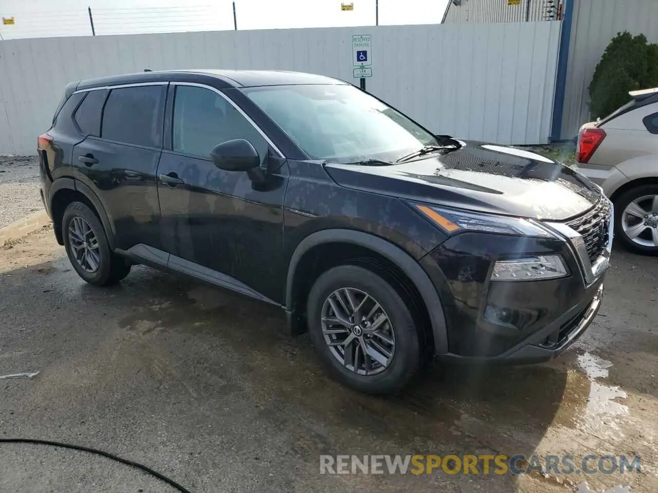 4 Photograph of a damaged car 5N1AT3AA1MC738409 NISSAN ROGUE 2021