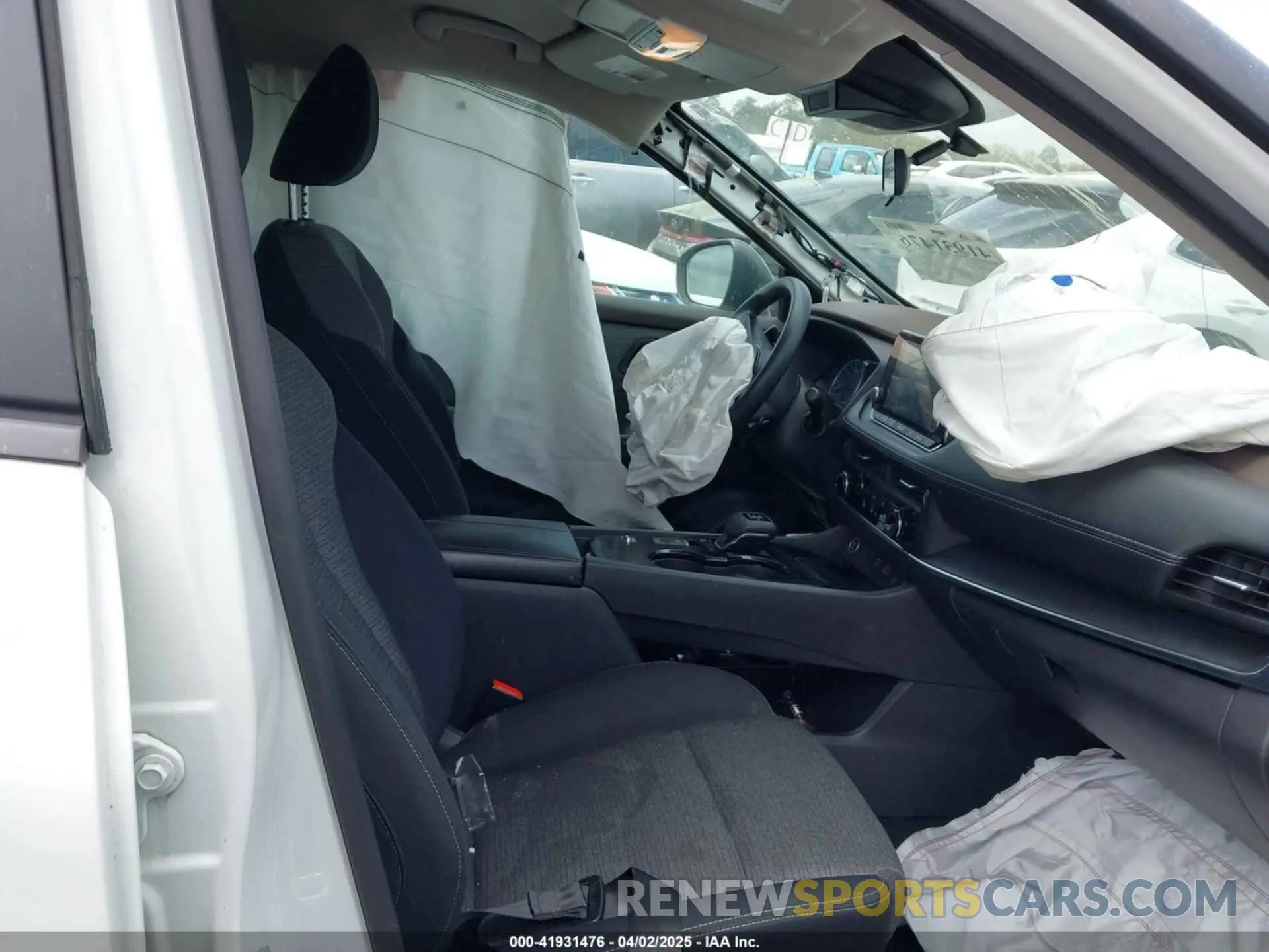 5 Photograph of a damaged car 5N1AT3AA2MC805907 NISSAN ROGUE 2021