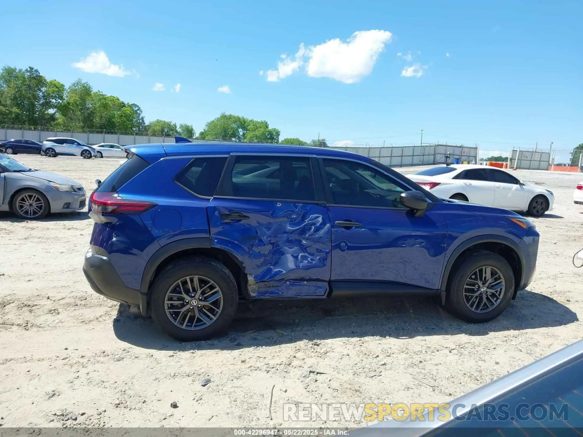 13 Photograph of a damaged car 5N1AT3AA3MC729503 NISSAN ROGUE 2021