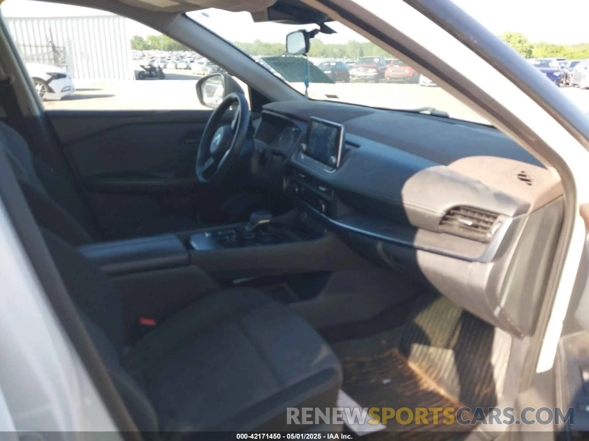 5 Photograph of a damaged car 5N1AT3AA3MC741618 NISSAN ROGUE 2021