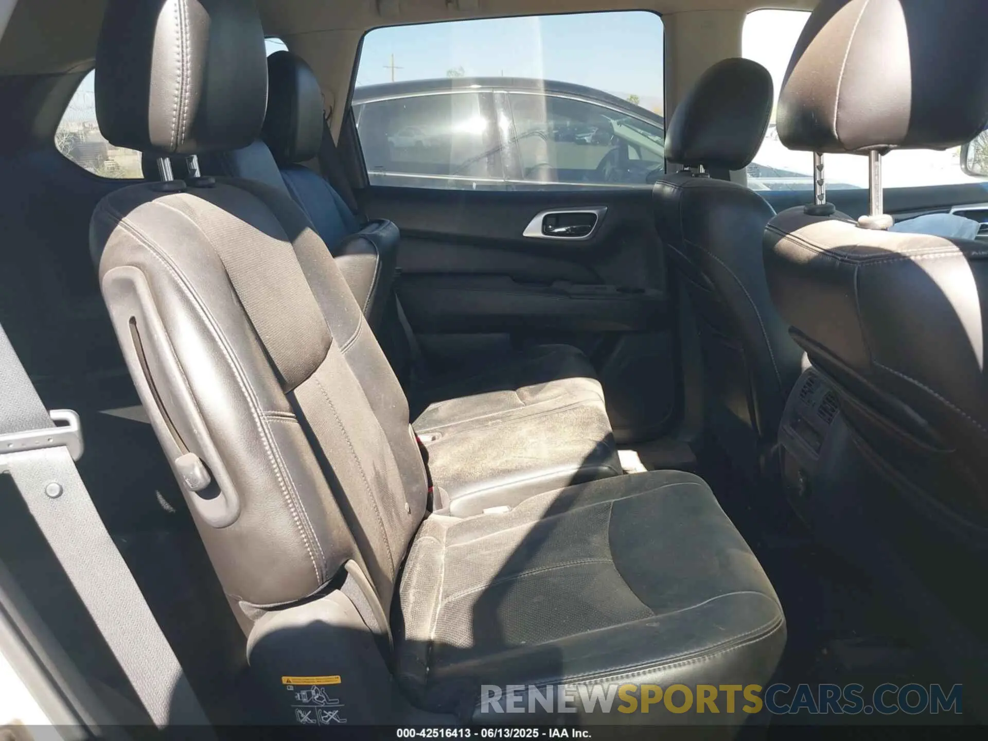 8 Photograph of a damaged car 5N1AT3AA3MC845963 NISSAN ROGUE 2021