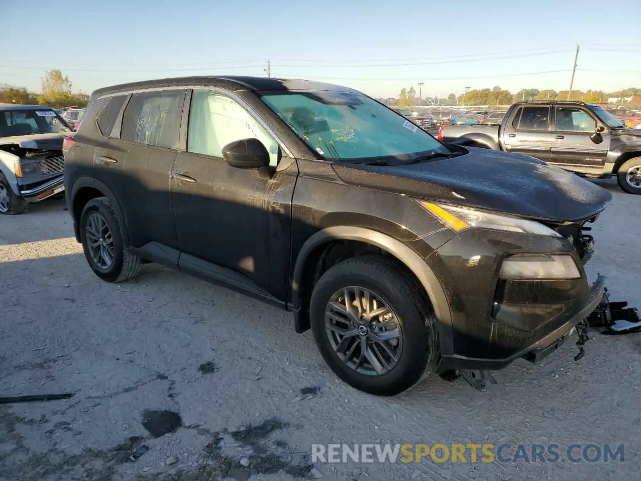 4 Photograph of a damaged car 5N1AT3AA4MC773588 NISSAN ROGUE 2021