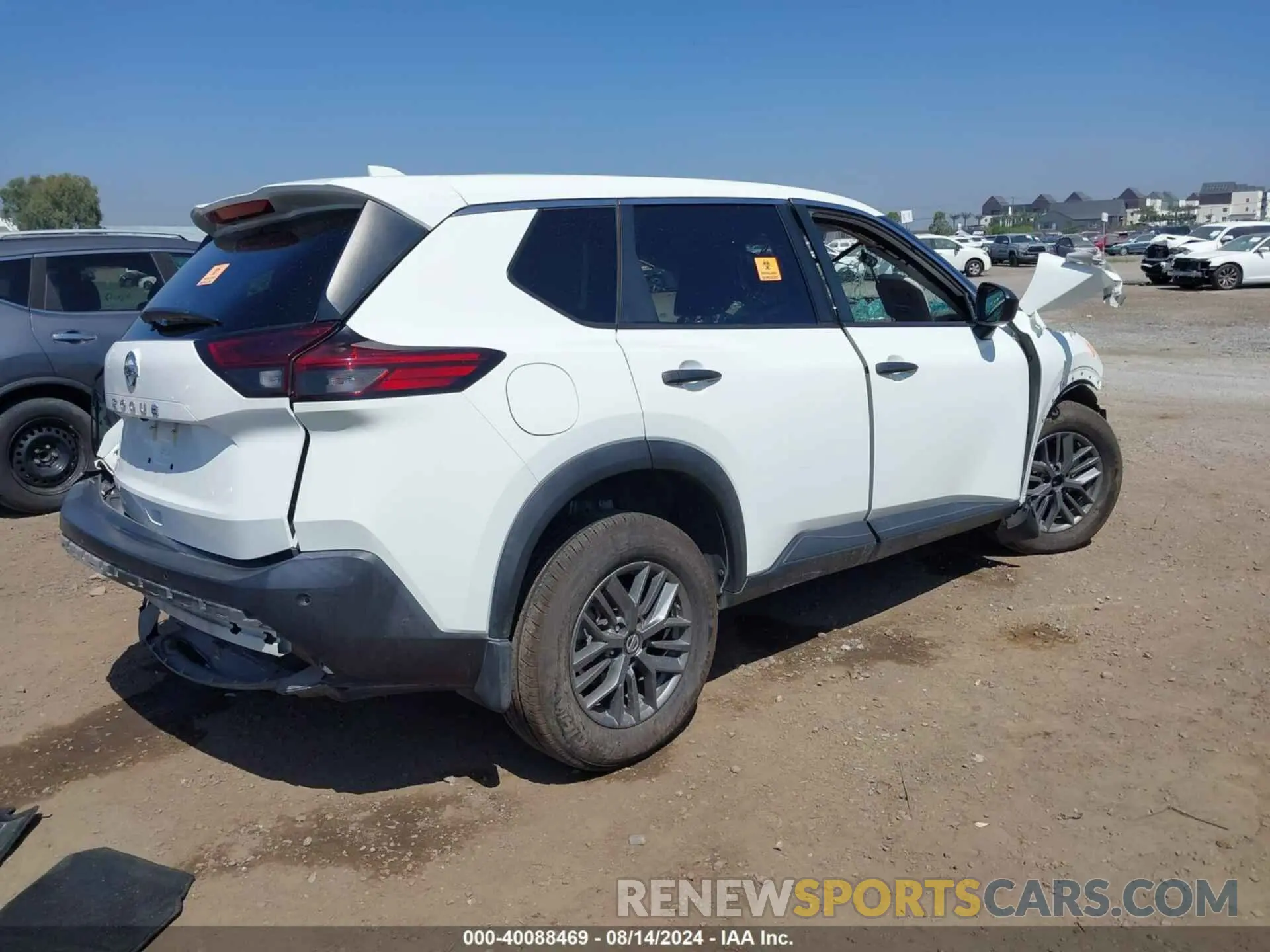 4 Photograph of a damaged car 5N1AT3AA4MC808937 NISSAN ROGUE 2021