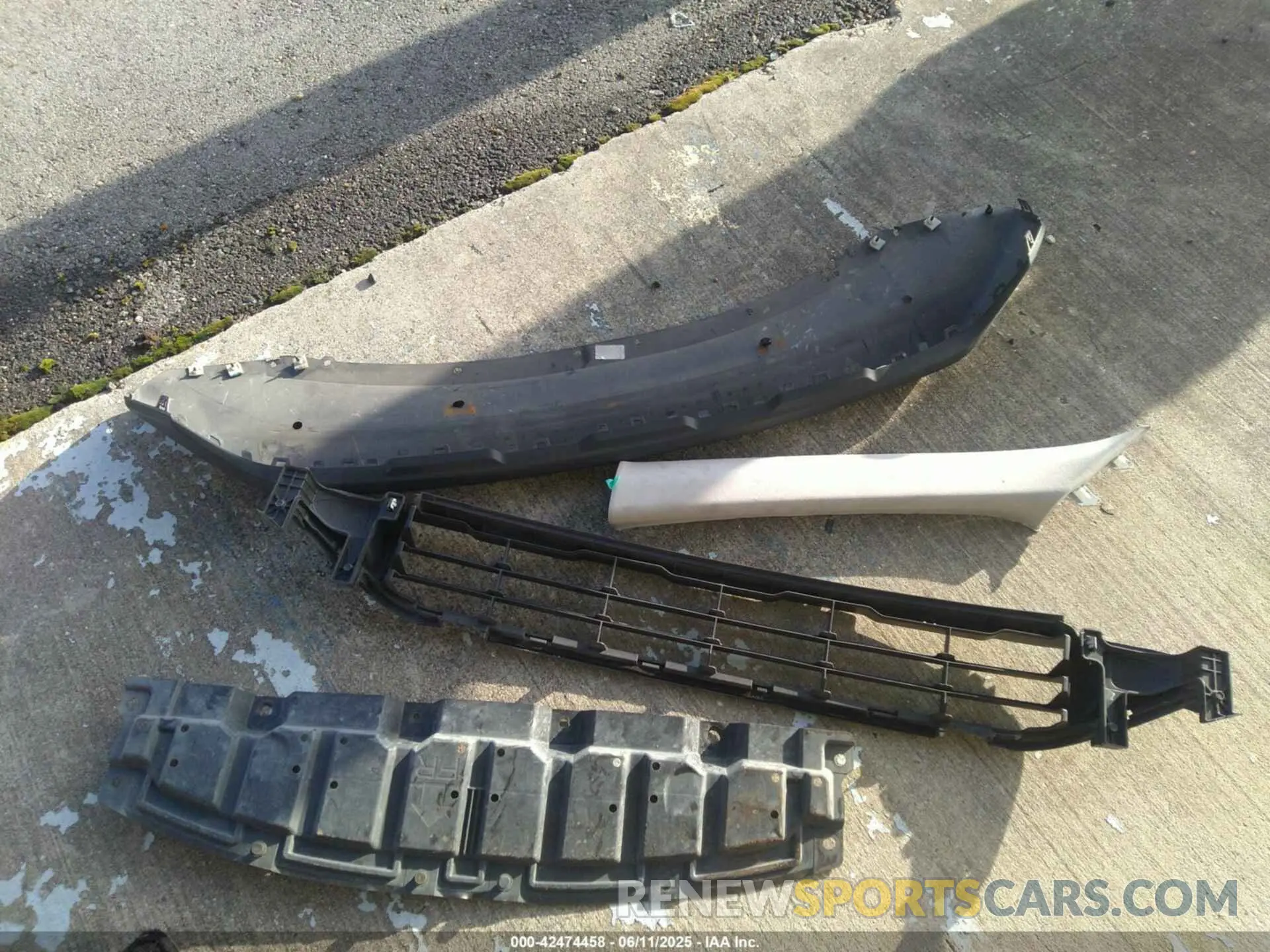 12 Photograph of a damaged car 5N1AT3AA4MC820537 NISSAN ROGUE 2021