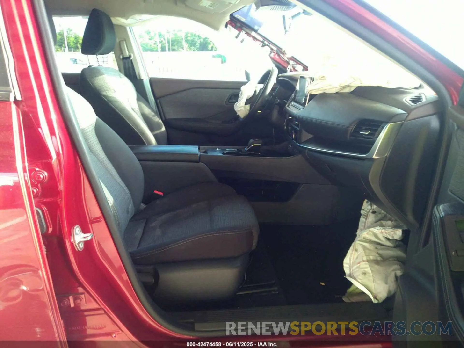 5 Photograph of a damaged car 5N1AT3AA4MC820537 NISSAN ROGUE 2021