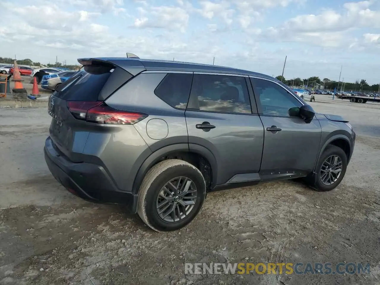 3 Photograph of a damaged car 5N1AT3AA5MC696035 NISSAN ROGUE 2021