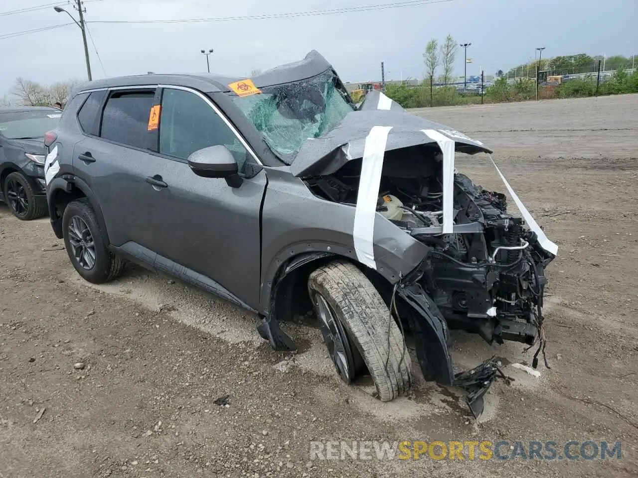4 Photograph of a damaged car 5N1AT3AA6MC727700 NISSAN ROGUE 2021