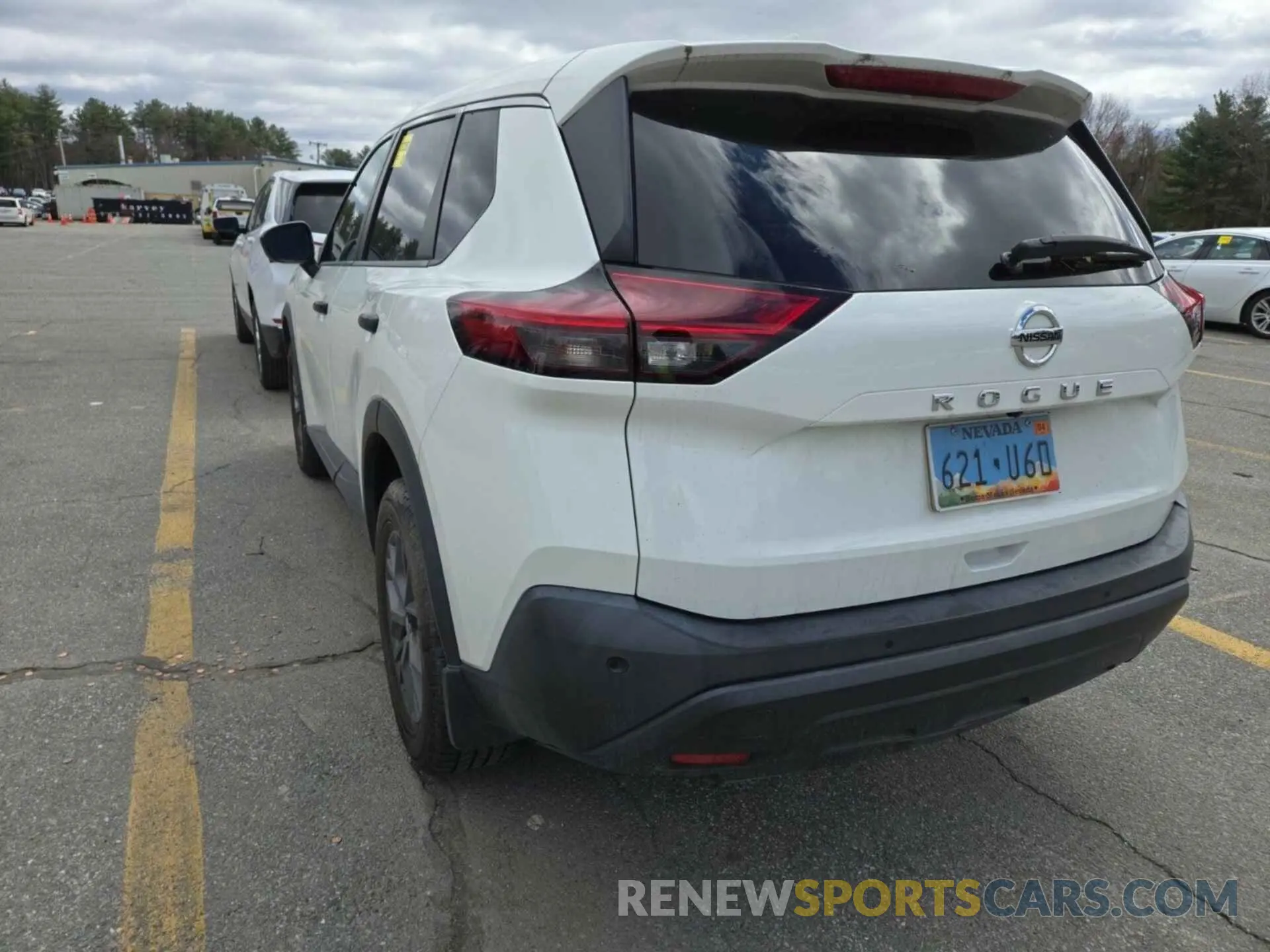 17 Photograph of a damaged car 5N1AT3AA8MC736821 NISSAN ROGUE 2021