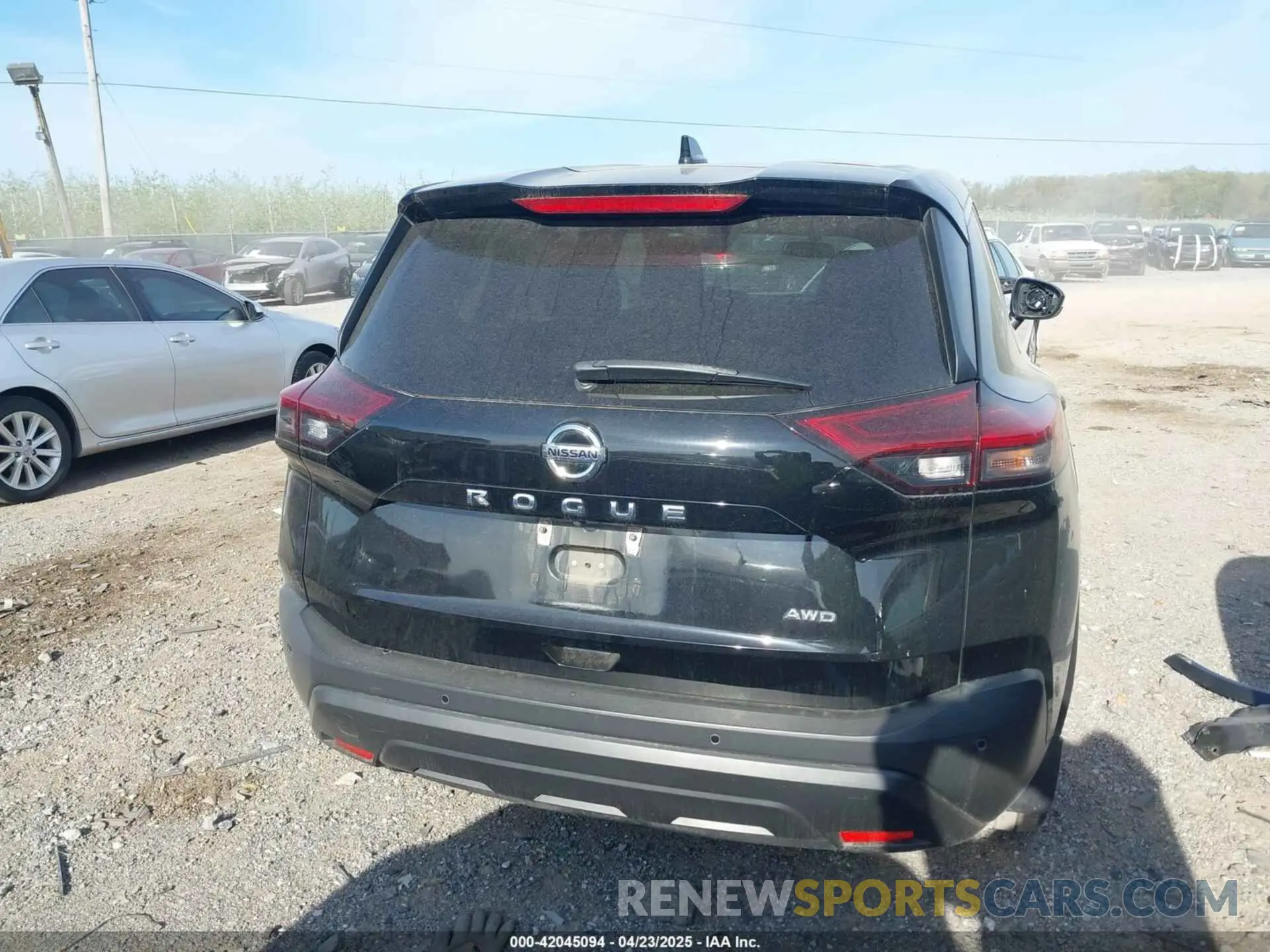 16 Photograph of a damaged car 5N1AT3AB0MC692340 NISSAN ROGUE 2021