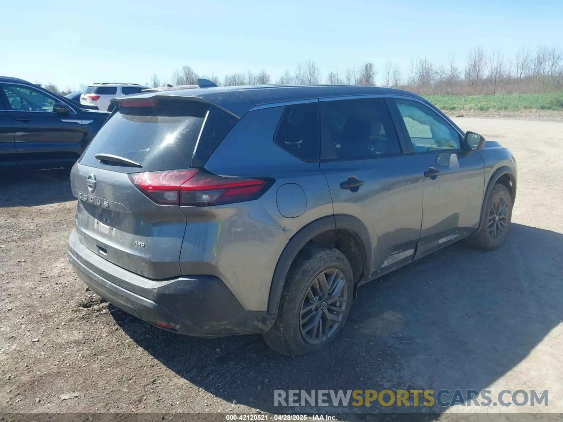 4 Photograph of a damaged car 5N1AT3AB1MC749600 NISSAN ROGUE 2021