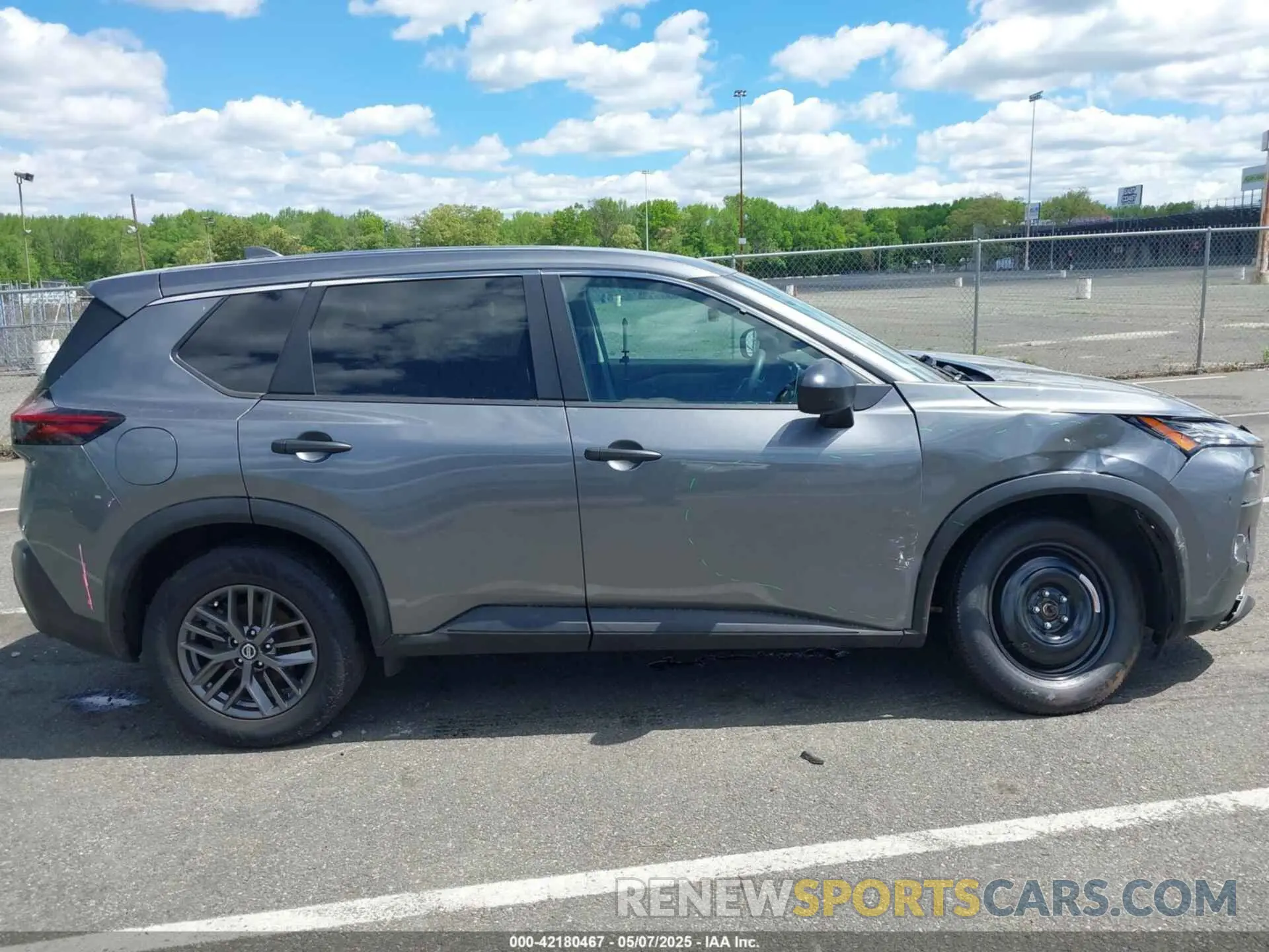 13 Photograph of a damaged car 5N1AT3AB2MC688421 NISSAN ROGUE 2021
