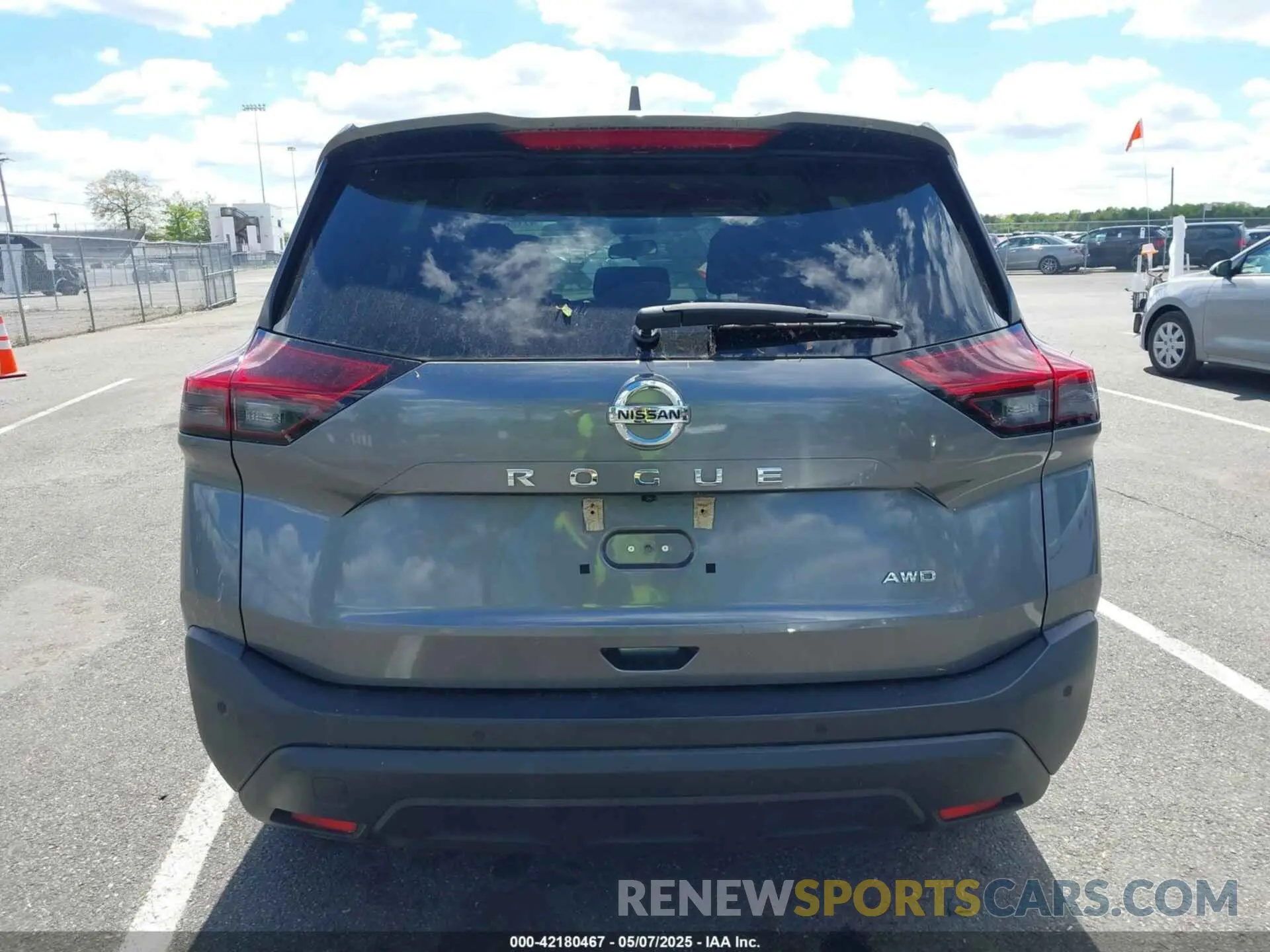 16 Photograph of a damaged car 5N1AT3AB2MC688421 NISSAN ROGUE 2021