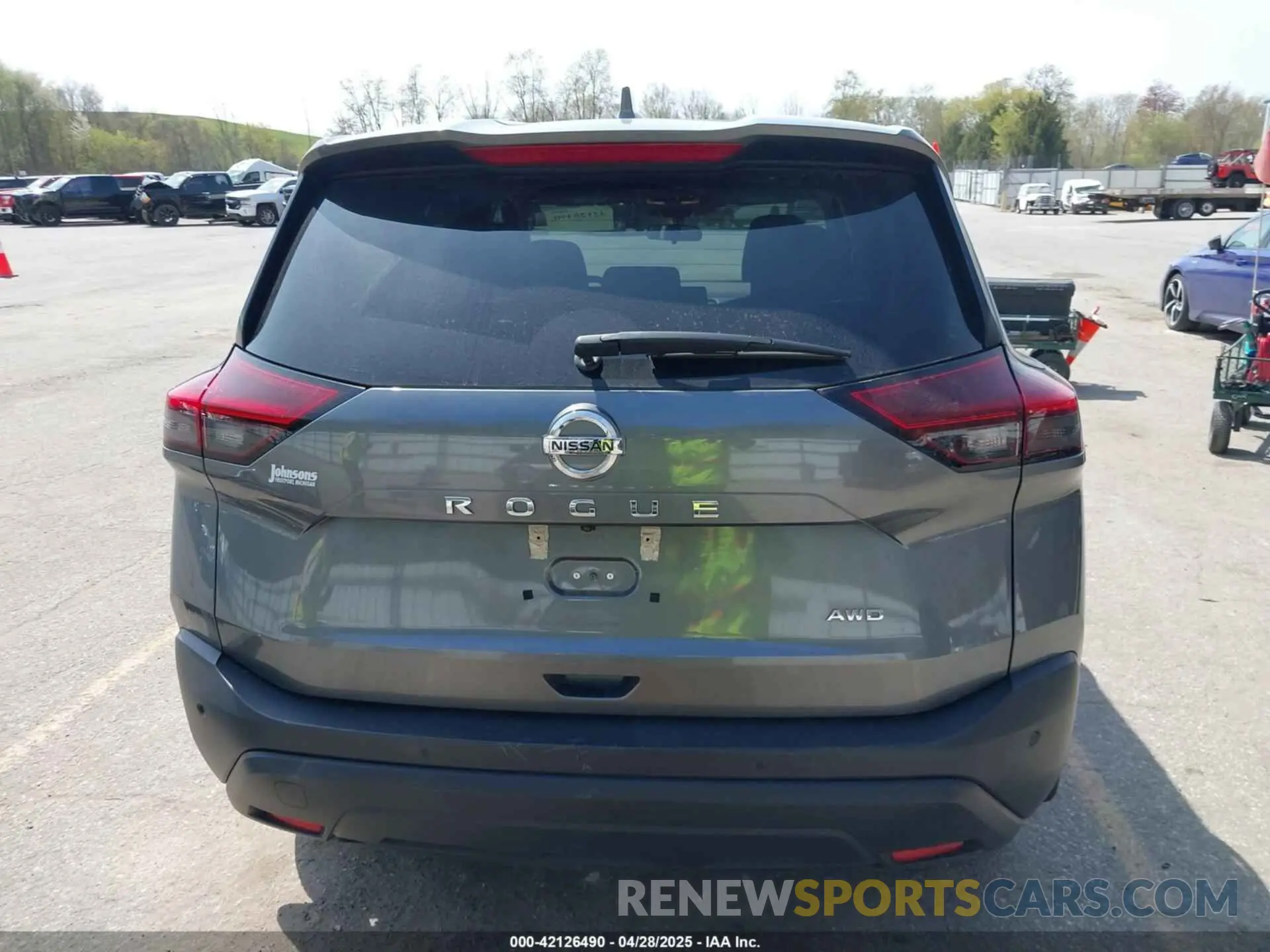 17 Photograph of a damaged car 5N1AT3AB3MC767192 NISSAN ROGUE 2021