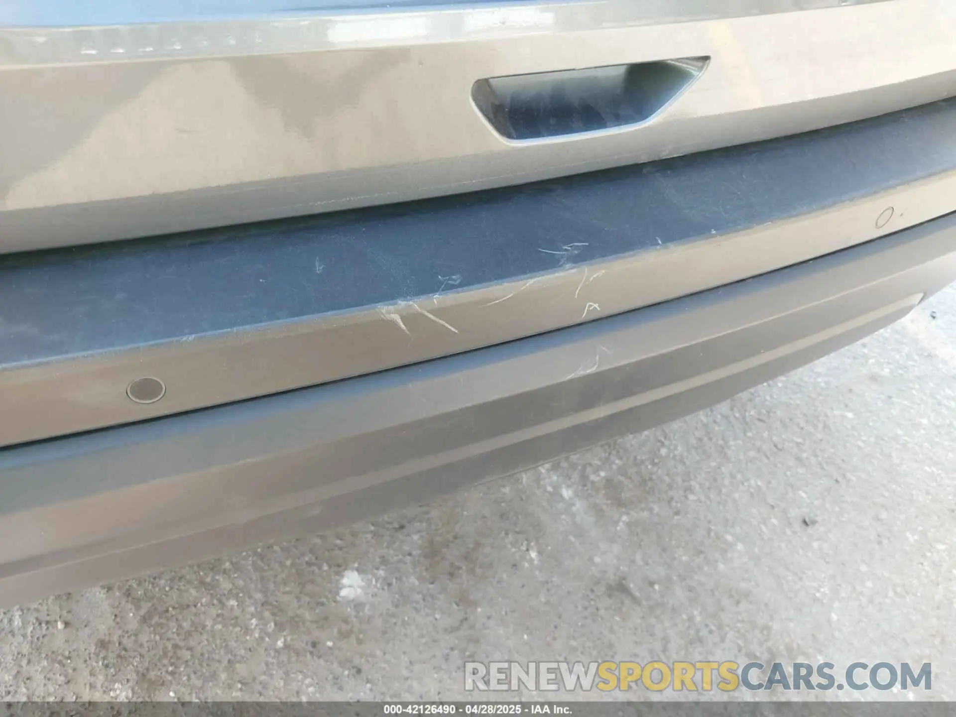 20 Photograph of a damaged car 5N1AT3AB3MC767192 NISSAN ROGUE 2021
