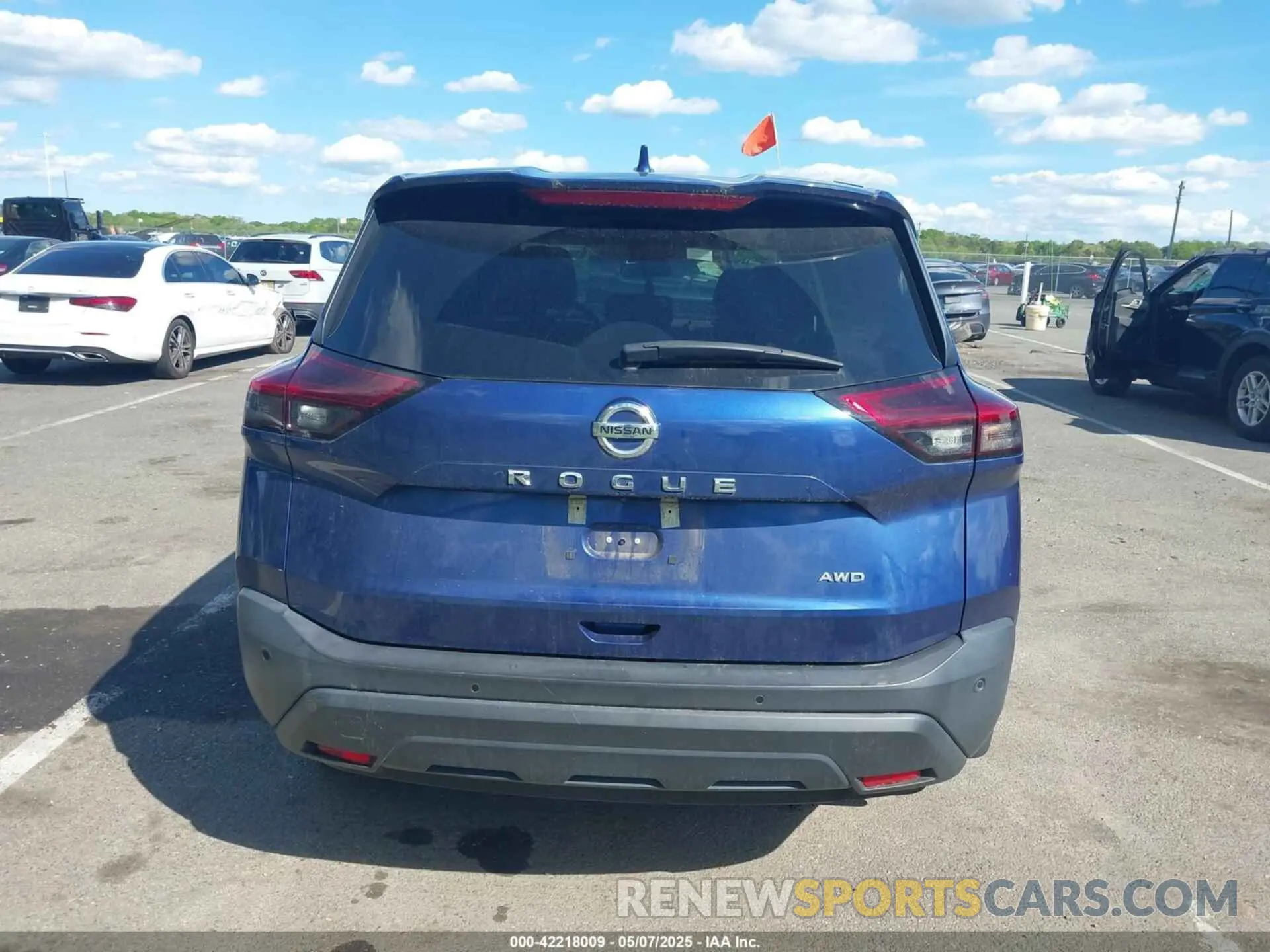16 Photograph of a damaged car 5N1AT3AB4MC755956 NISSAN ROGUE 2021