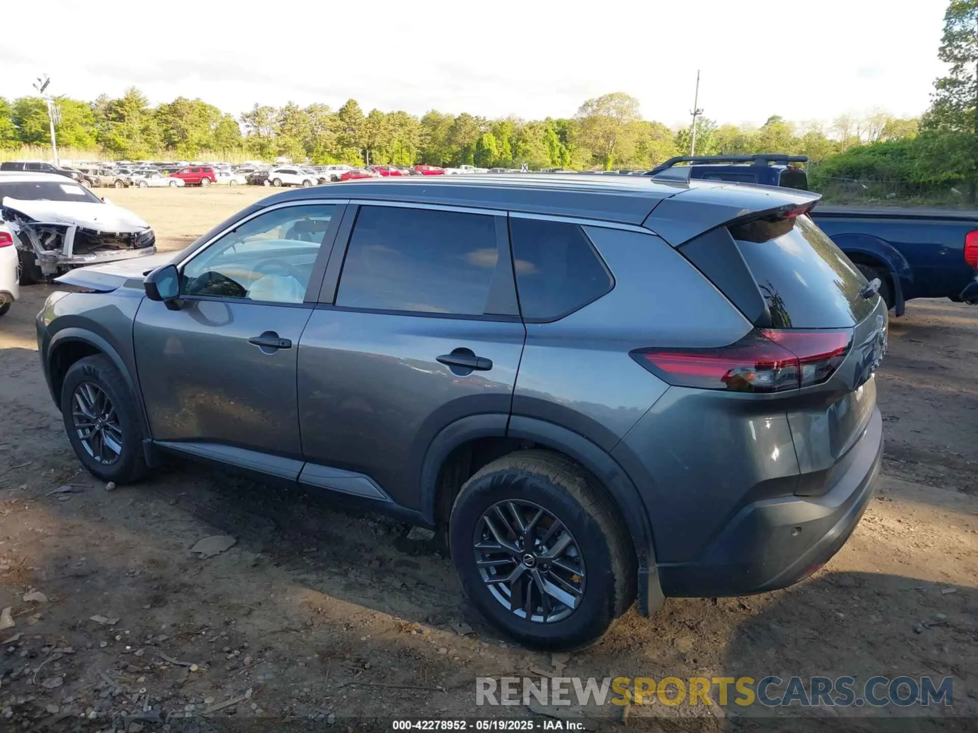 14 Photograph of a damaged car 5N1AT3AB5MC699249 NISSAN ROGUE 2021