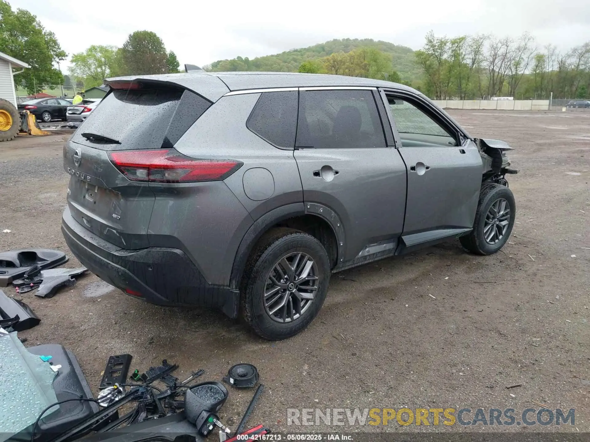 4 Photograph of a damaged car 5N1AT3AB6MC714115 NISSAN ROGUE 2021