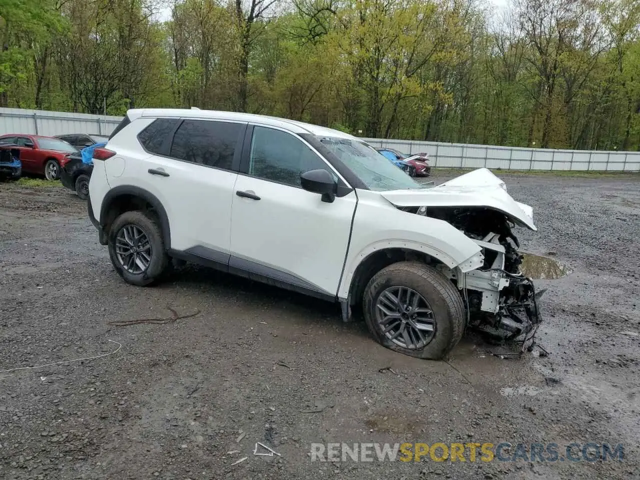4 Photograph of a damaged car 5N1AT3AB6MC804378 NISSAN ROGUE 2021
