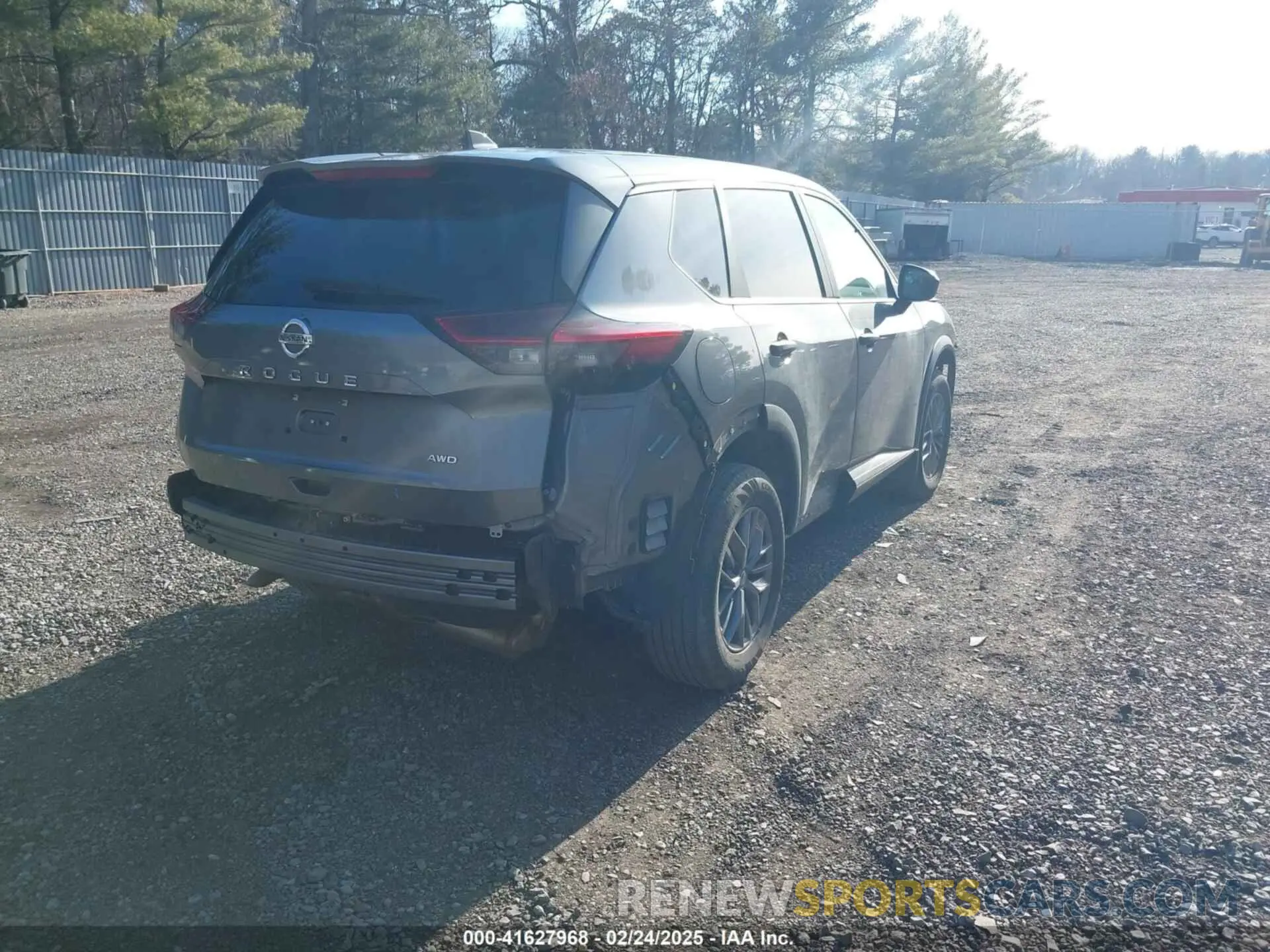 4 Photograph of a damaged car 5N1AT3AB7MC786537 NISSAN ROGUE 2021