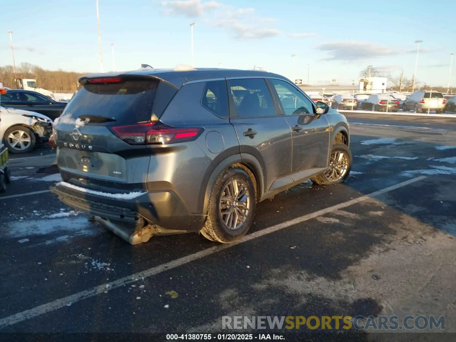 4 Photograph of a damaged car 5N1AT3AB8MC747987 NISSAN ROGUE 2021