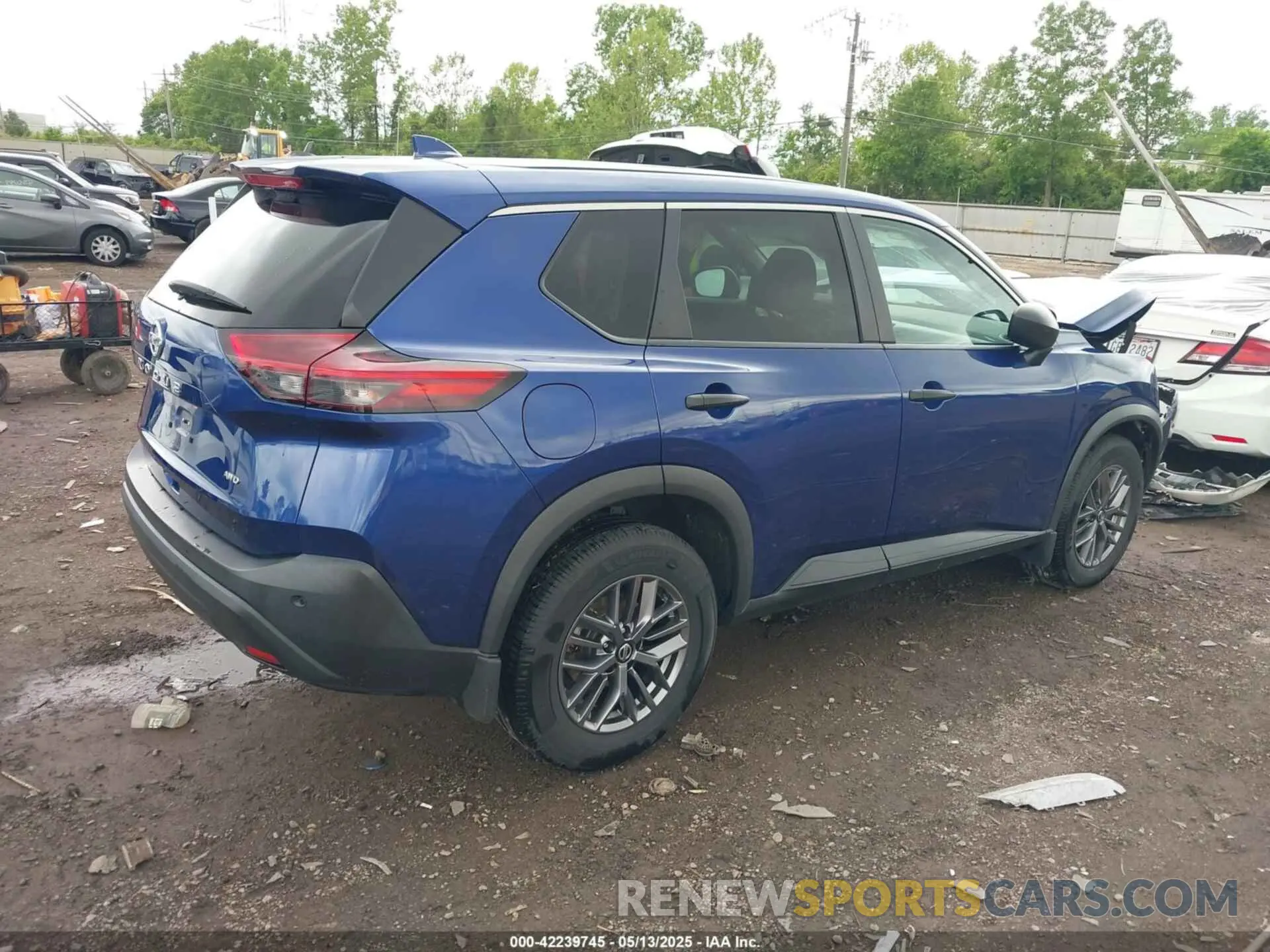 4 Photograph of a damaged car 5N1AT3AB9MC750235 NISSAN ROGUE 2021