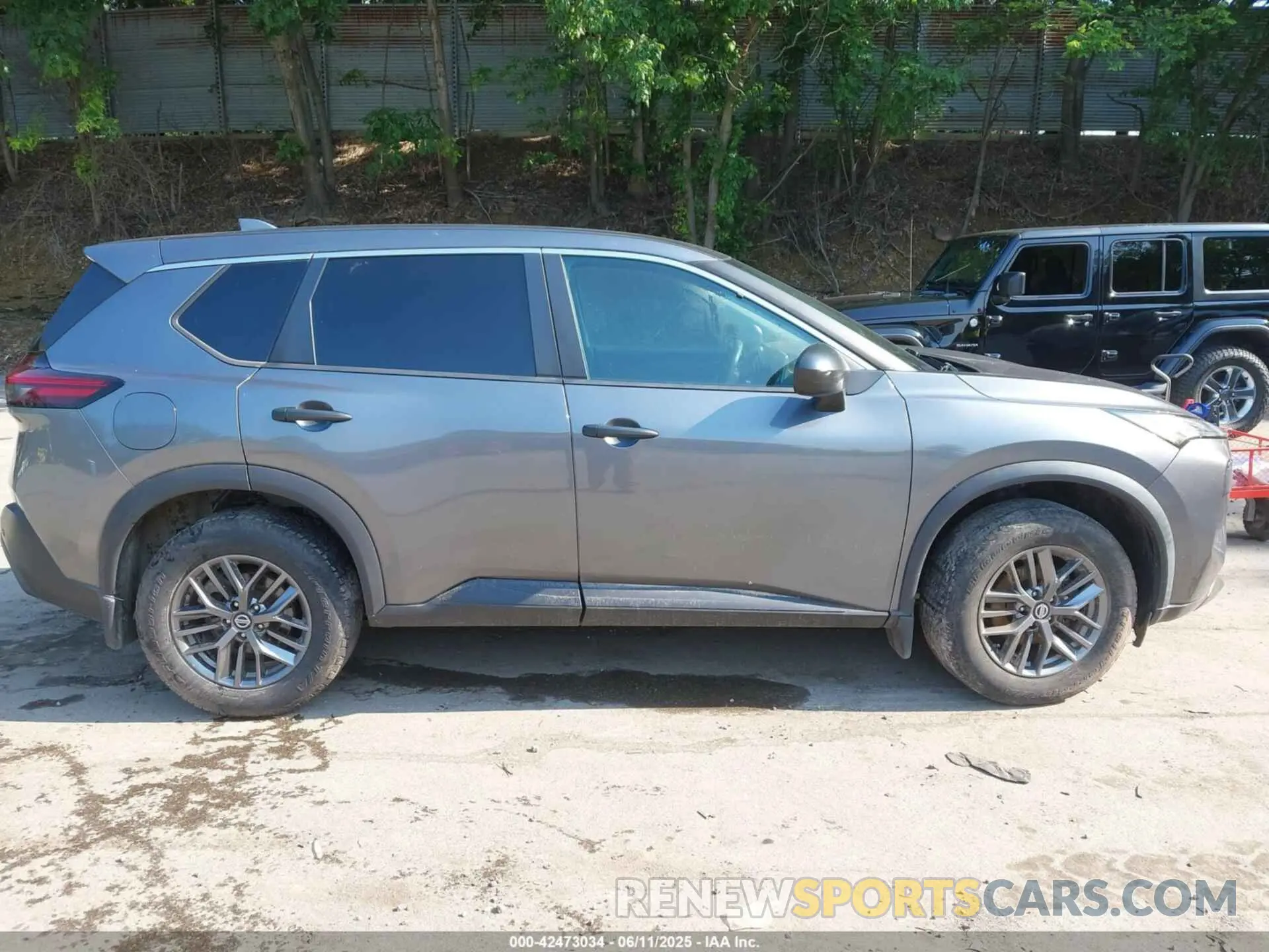 13 Photograph of a damaged car 5N1AT3AB9MC787706 NISSAN ROGUE 2021