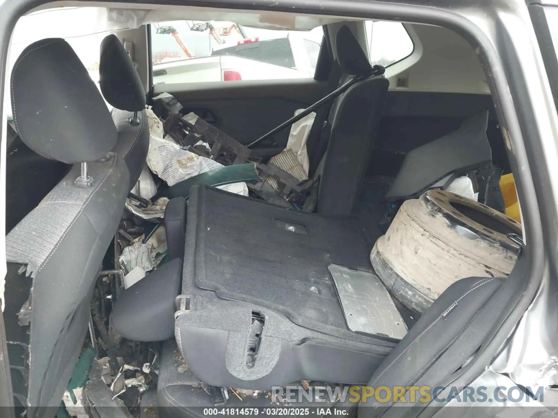 8 Photograph of a damaged car 5N1AT3ABXMC708267 NISSAN ROGUE 2021