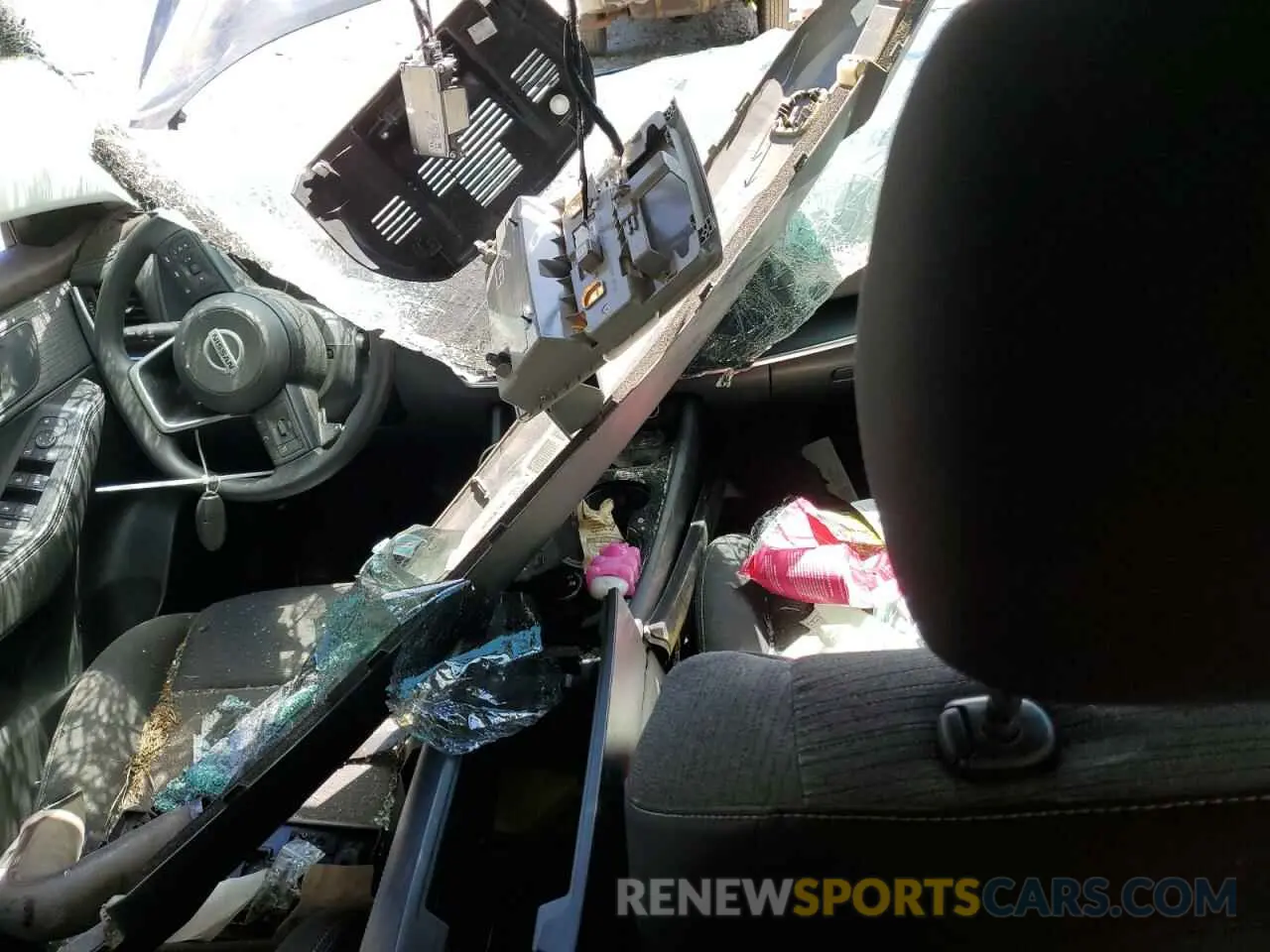 8 Photograph of a damaged car 5N1AT3ABXMC803640 NISSAN ROGUE 2021