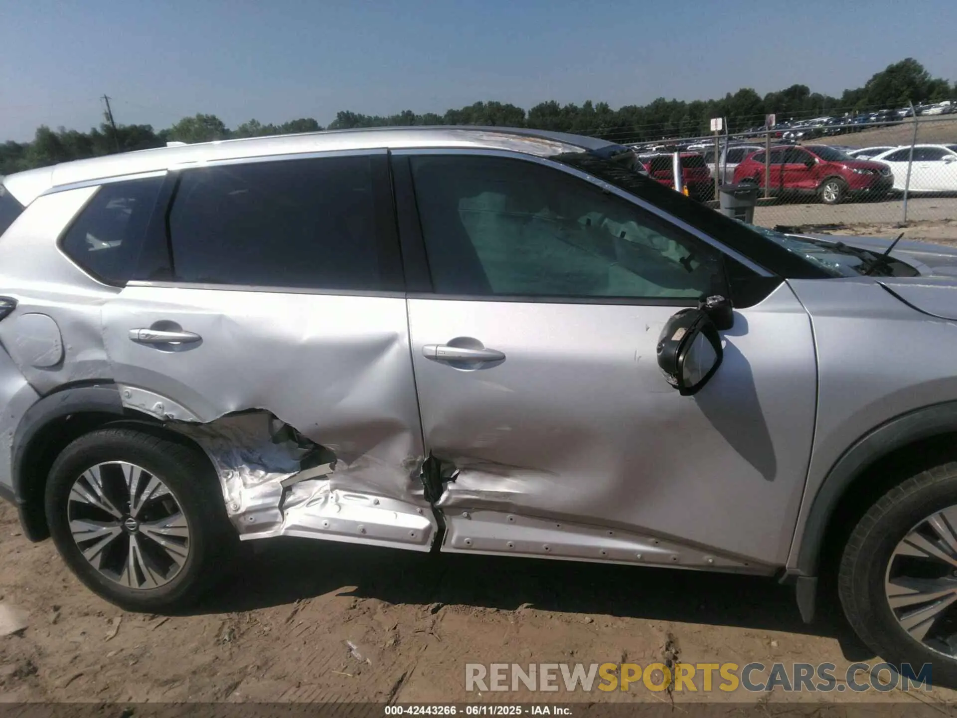 12 Photograph of a damaged car 5N1AT3BA0MC709062 NISSAN ROGUE 2021