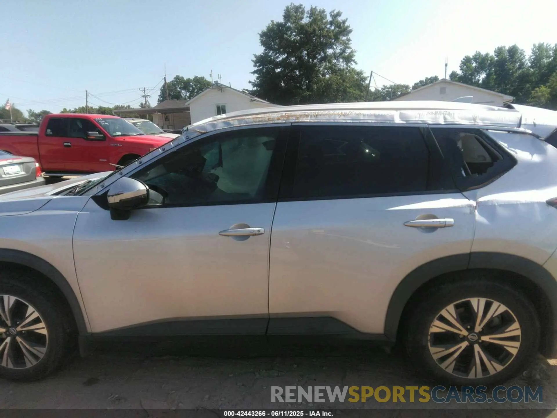 13 Photograph of a damaged car 5N1AT3BA0MC709062 NISSAN ROGUE 2021