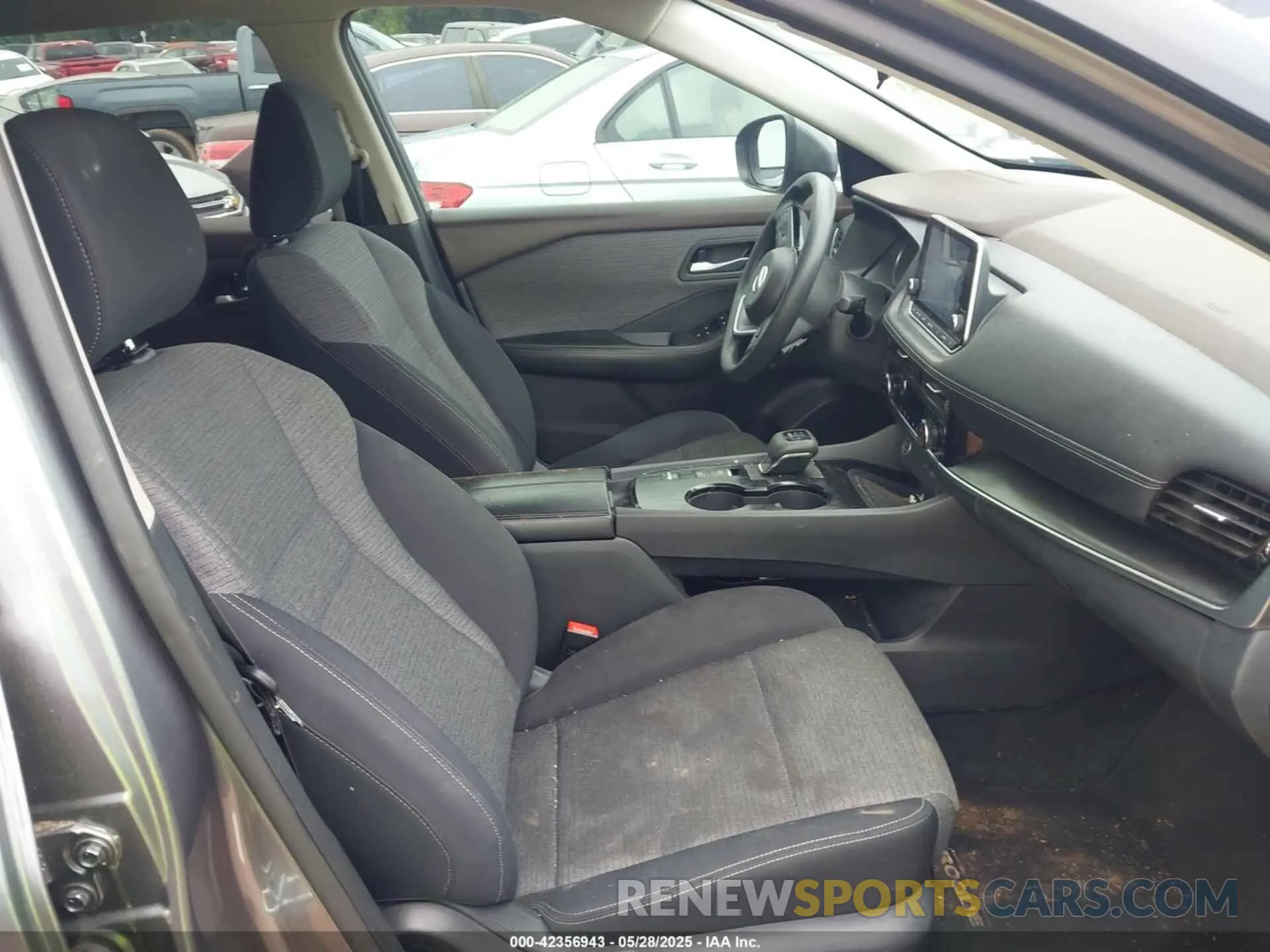 5 Photograph of a damaged car 5N1AT3BA0MC775899 NISSAN ROGUE 2021