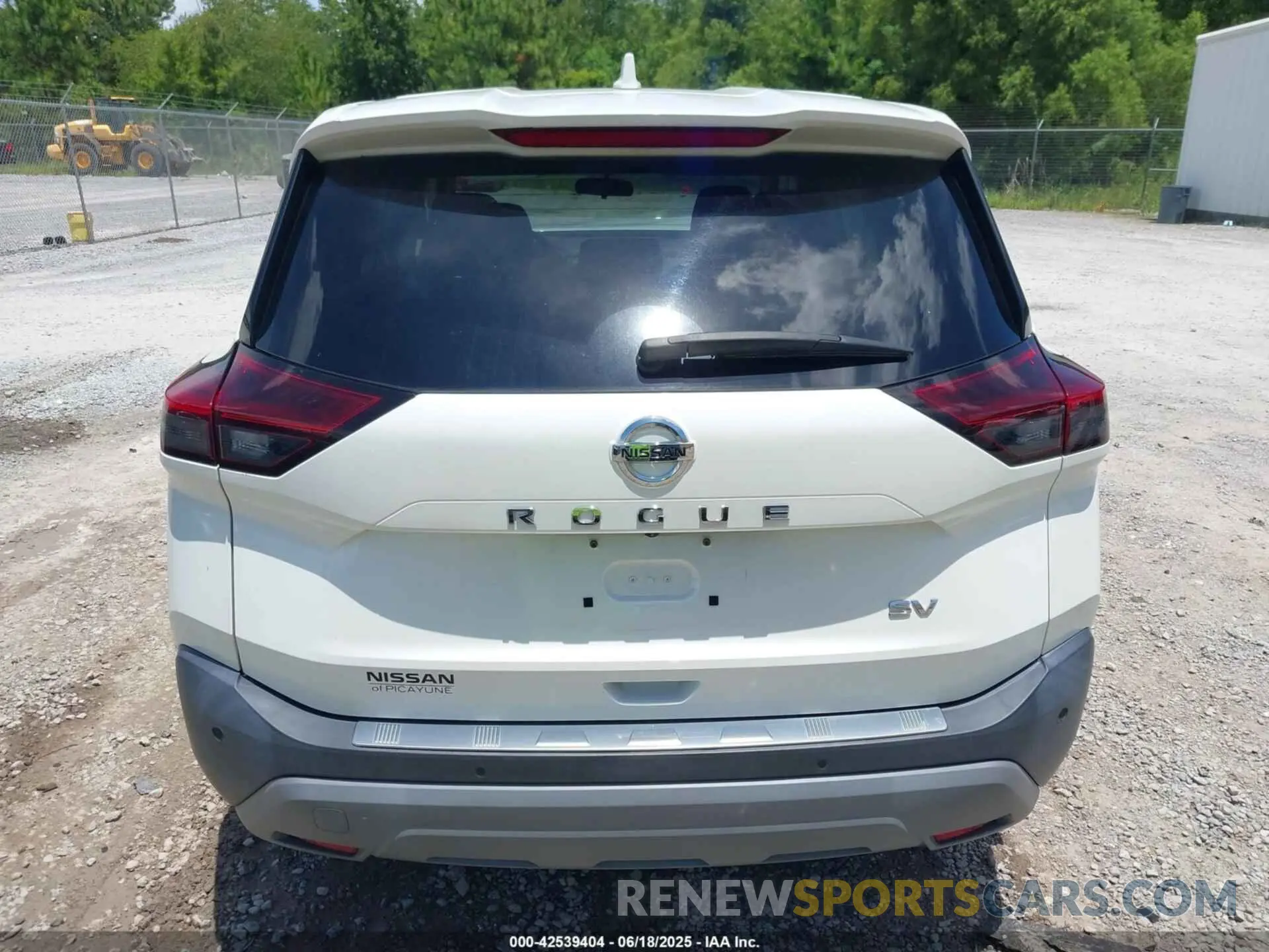 16 Photograph of a damaged car 5N1AT3BA0MC818654 NISSAN ROGUE 2021