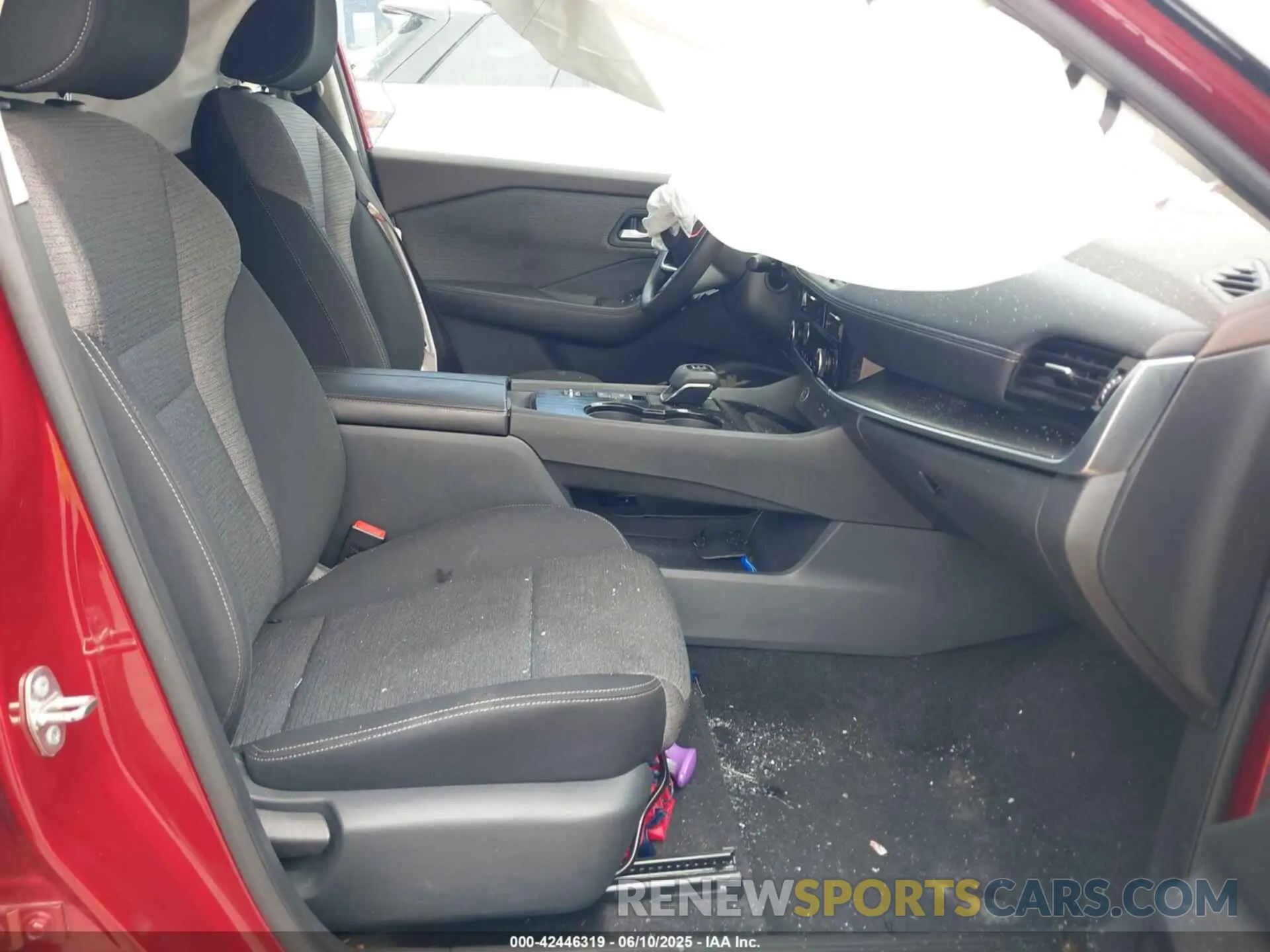 5 Photograph of a damaged car 5N1AT3BA1MC690635 NISSAN ROGUE 2021