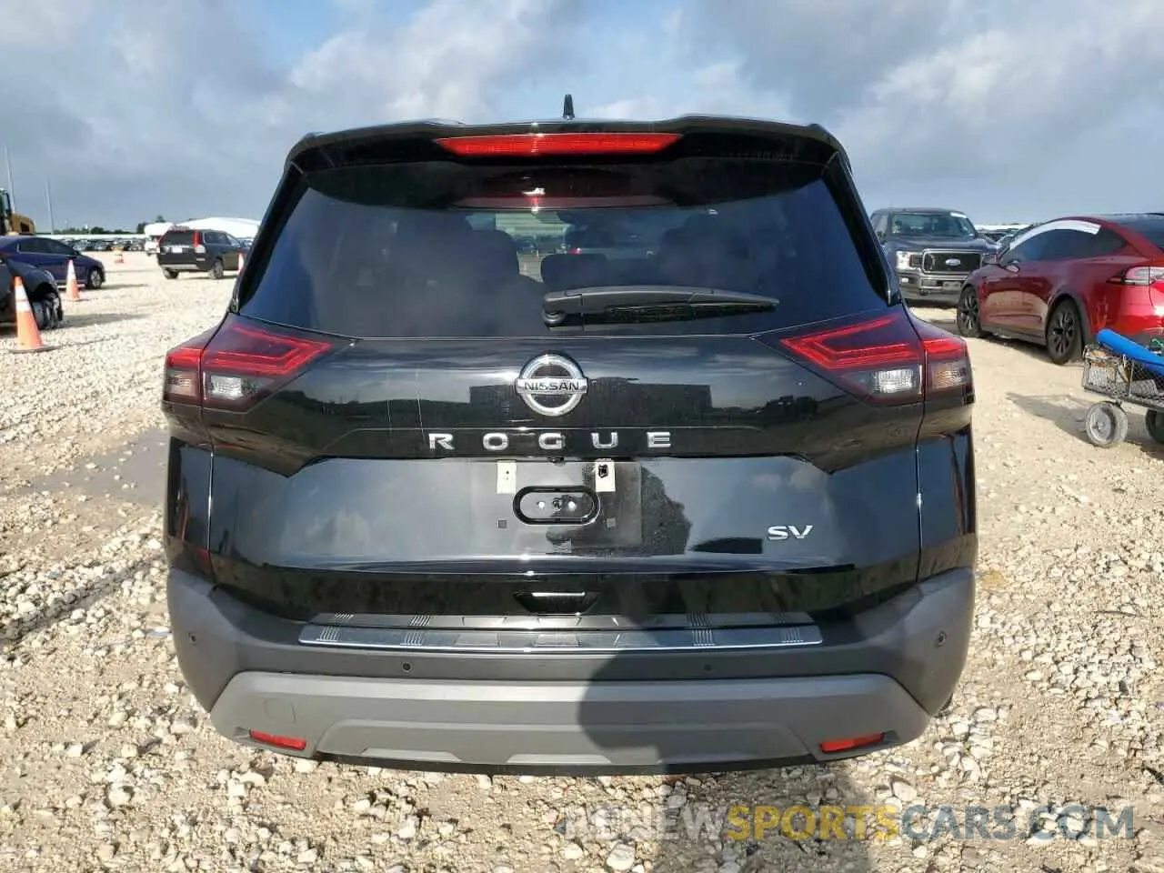 6 Photograph of a damaged car 5N1AT3BA1MC725299 NISSAN ROGUE 2021