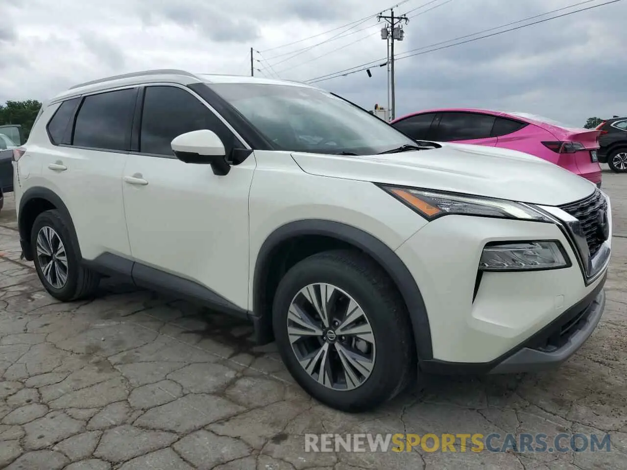 4 Photograph of a damaged car 5N1AT3BA2MC720192 NISSAN ROGUE 2021