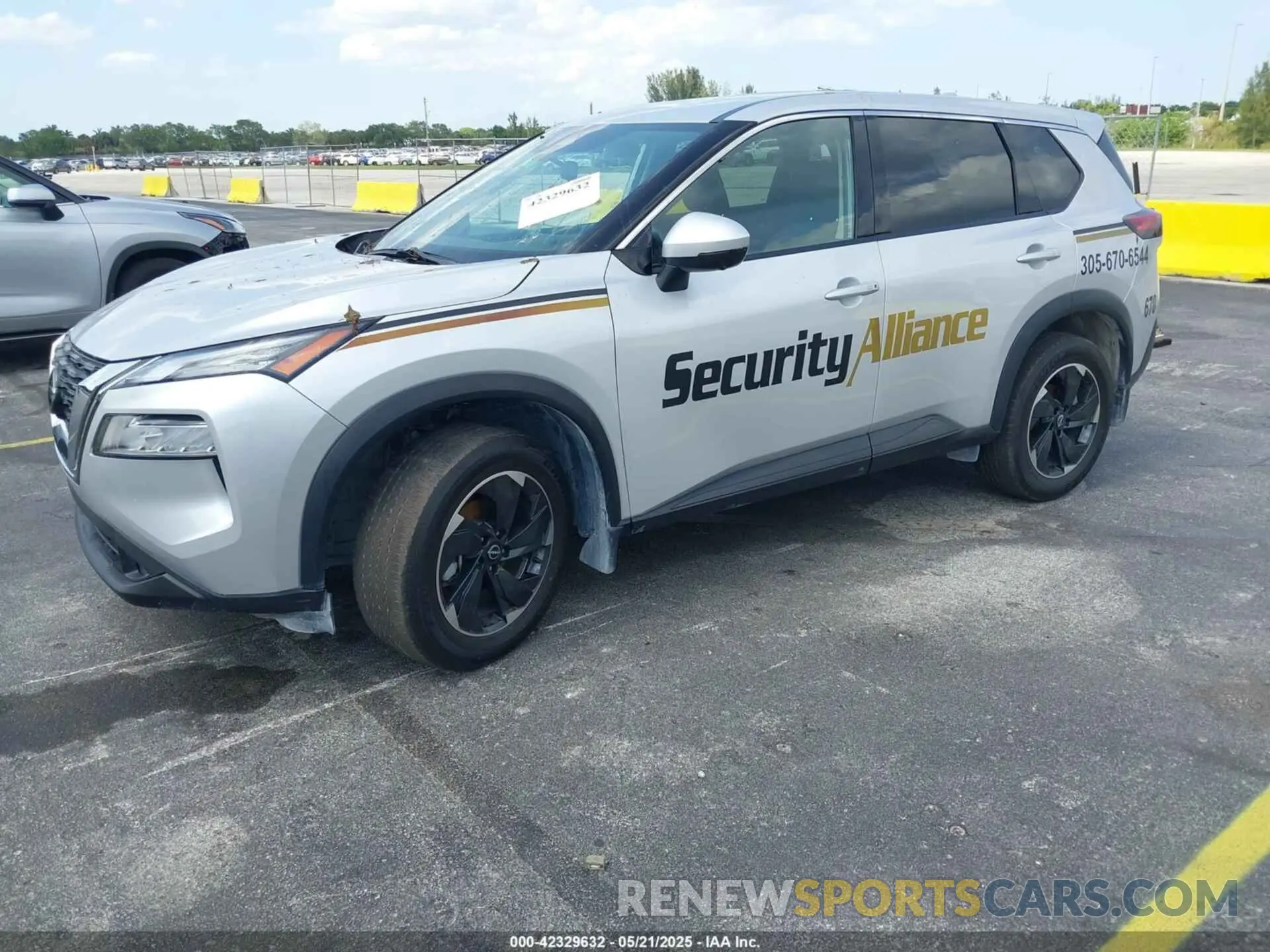 2 Photograph of a damaged car 5N1AT3BA2MC818462 NISSAN ROGUE 2021