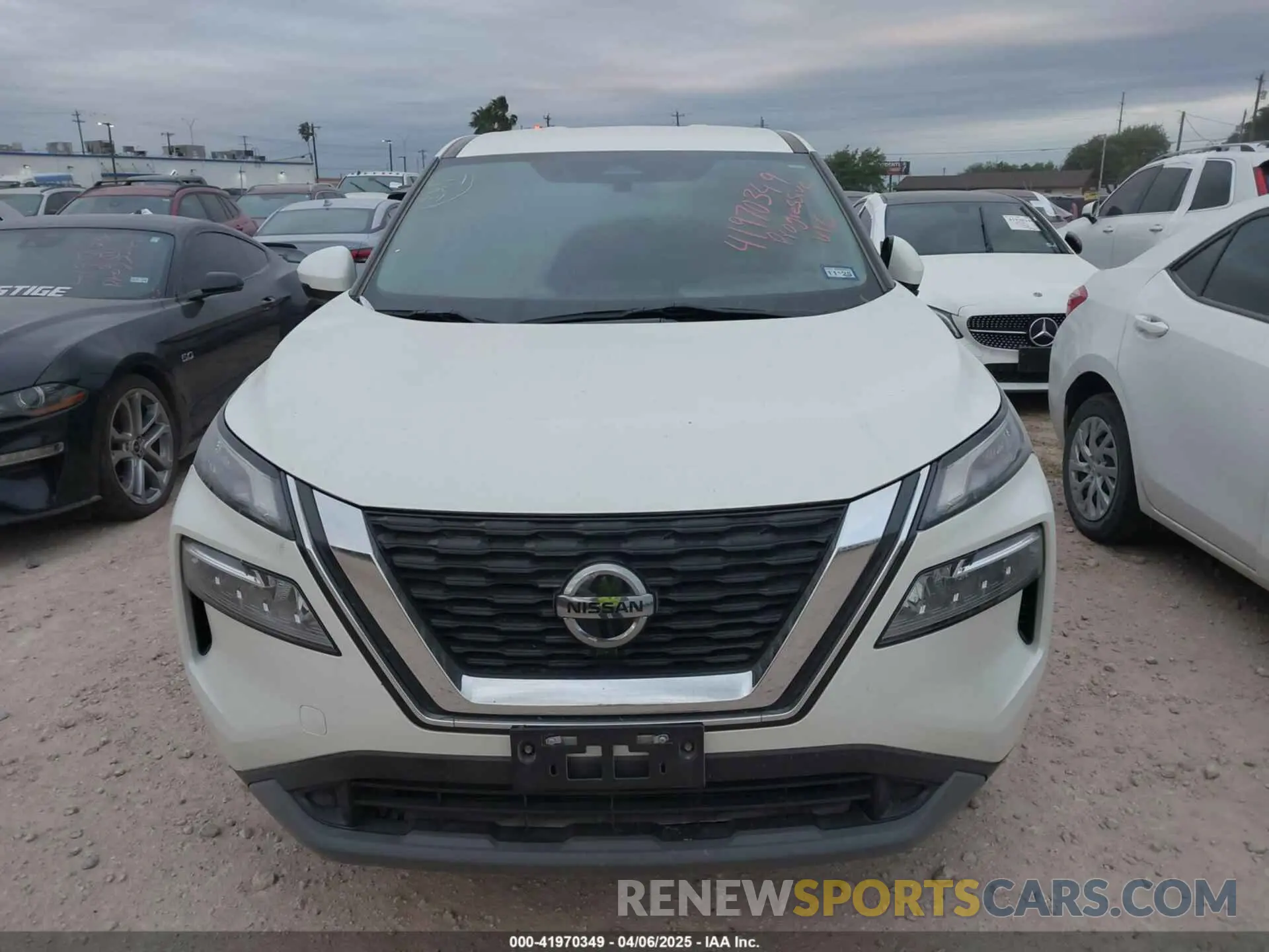 12 Photograph of a damaged car 5N1AT3BA2MC833169 NISSAN ROGUE 2021