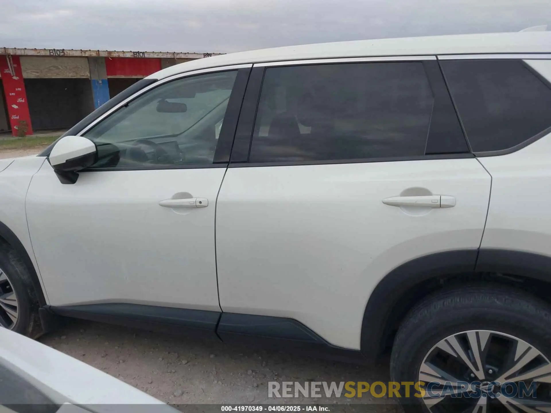 14 Photograph of a damaged car 5N1AT3BA2MC833169 NISSAN ROGUE 2021