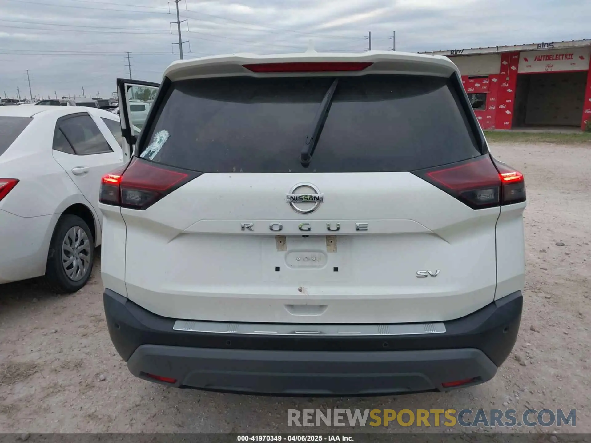 16 Photograph of a damaged car 5N1AT3BA2MC833169 NISSAN ROGUE 2021