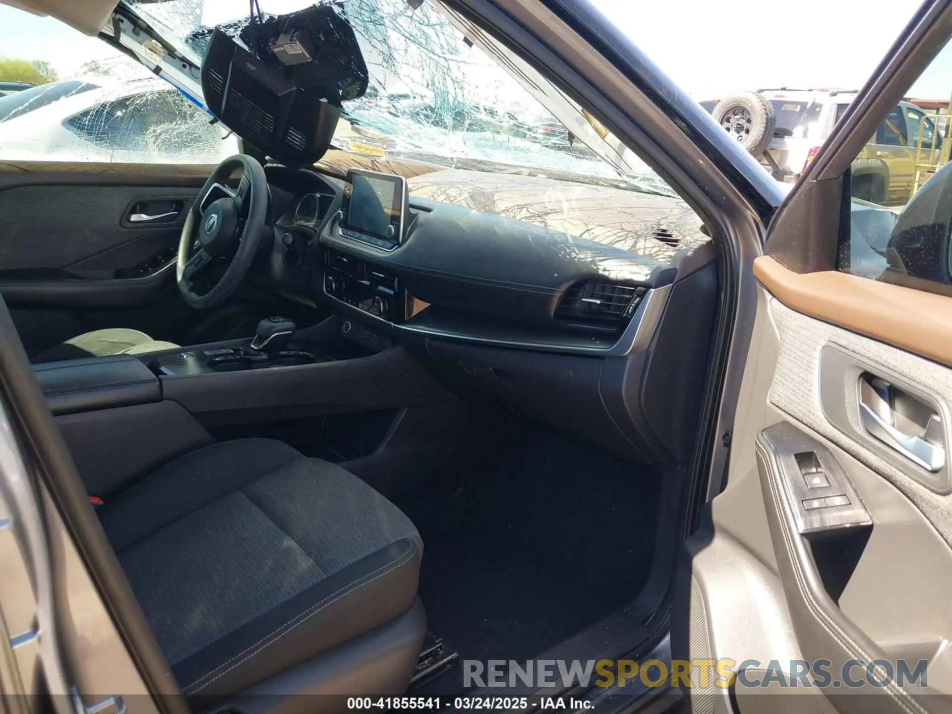 5 Photograph of a damaged car 5N1AT3BA3MC770955 NISSAN ROGUE 2021