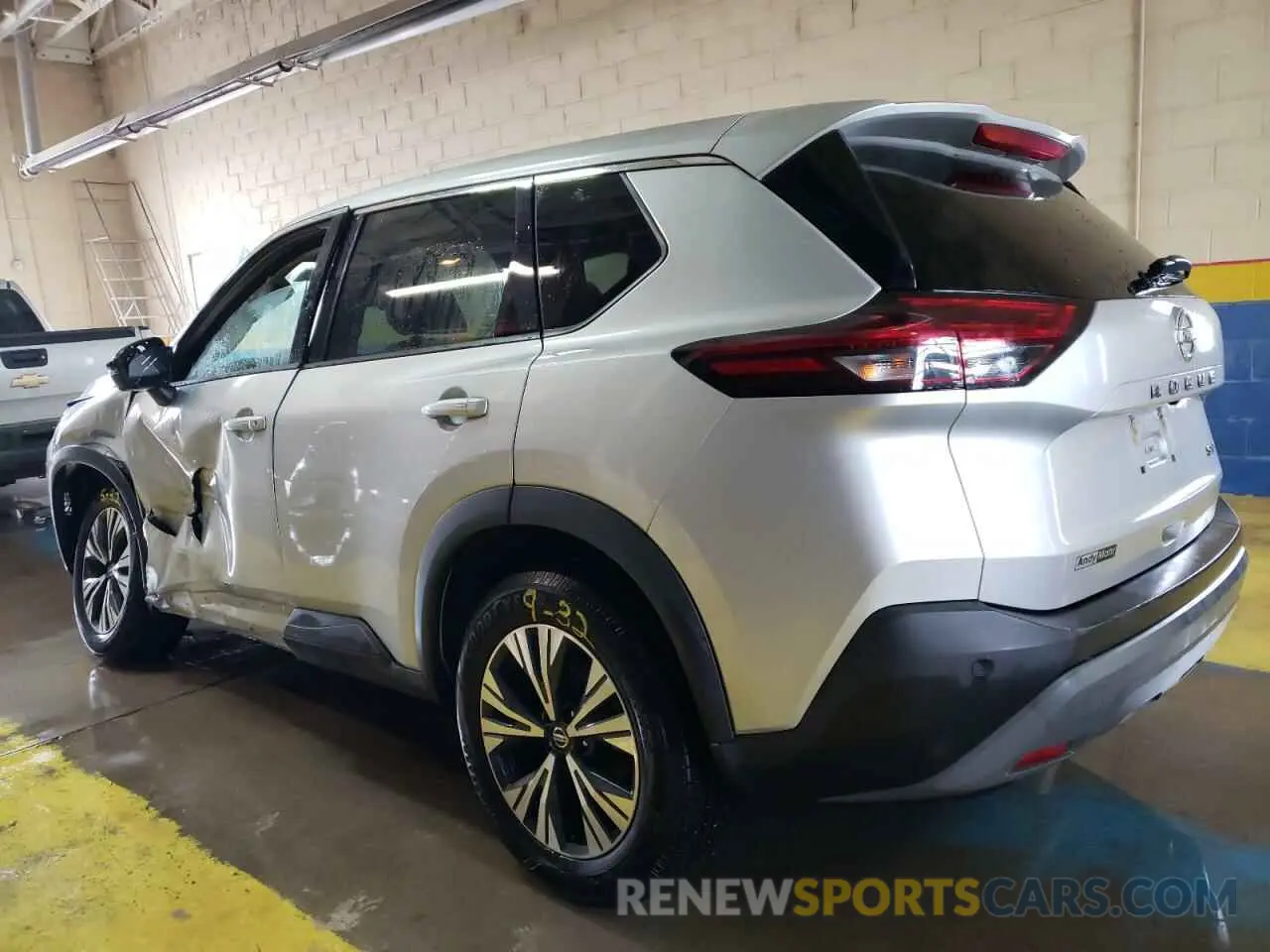 2 Photograph of a damaged car 5N1AT3BA4MC720176 NISSAN ROGUE 2021