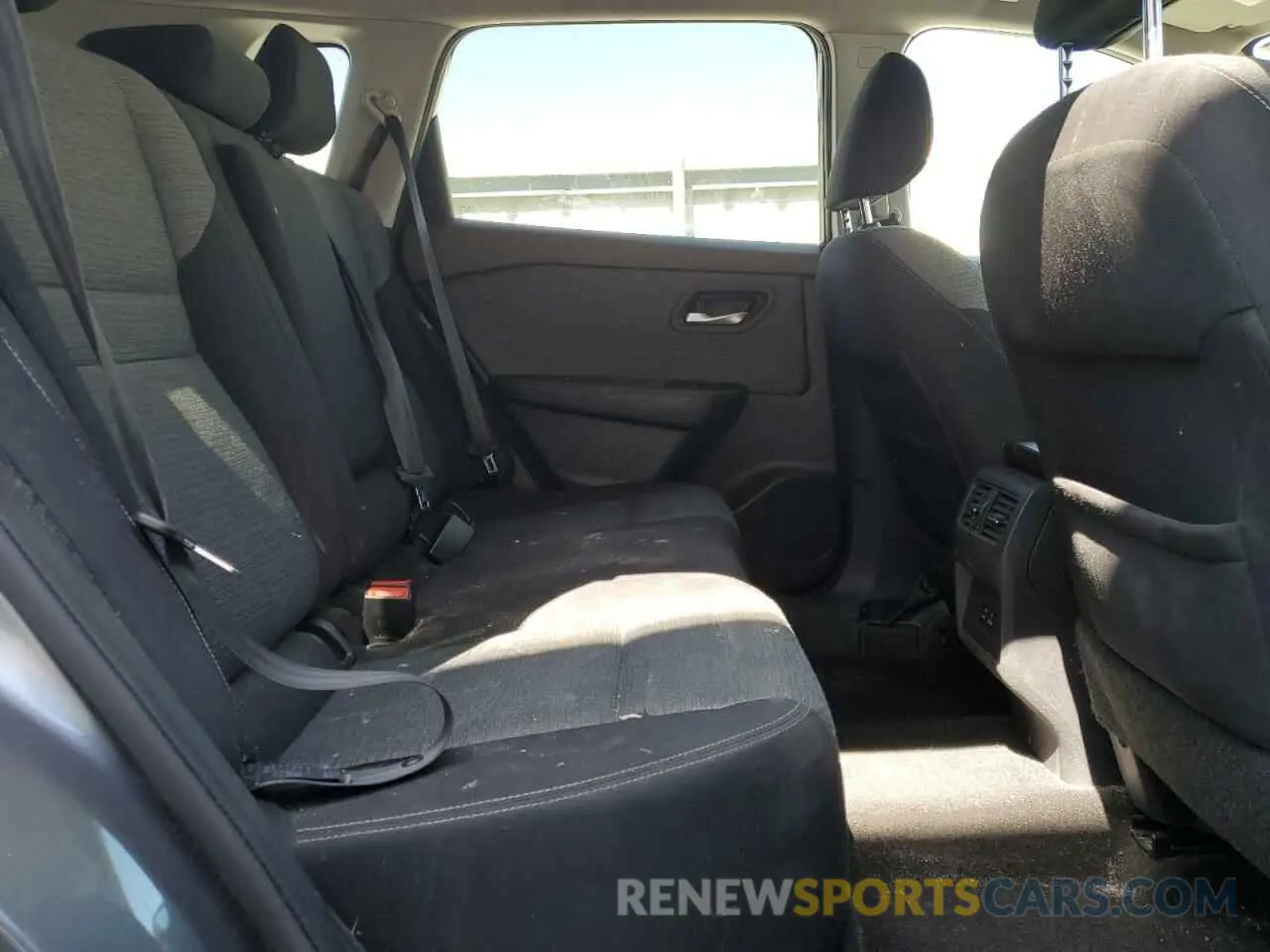 11 Photograph of a damaged car 5N1AT3BA4MC728004 NISSAN ROGUE 2021